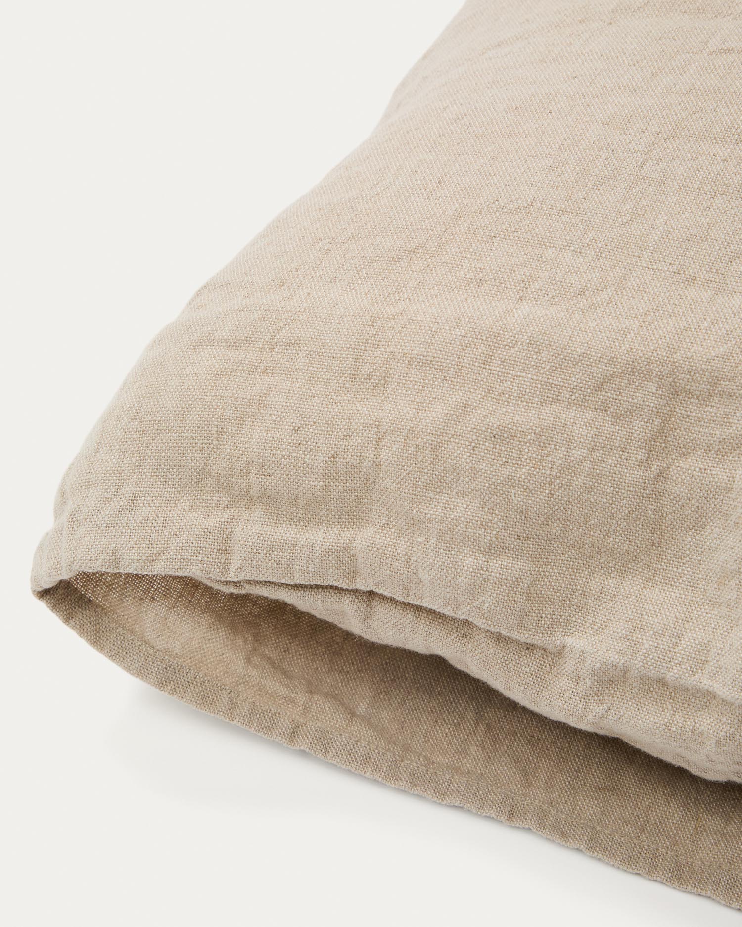 Set Tandi: 2 hochwertige Kissenbezüge aus 100% Leinen in Beige, 50x50 cm. Ideal für ein gemütliches, elegantes Zuhause mit nachhaltigem Flair.