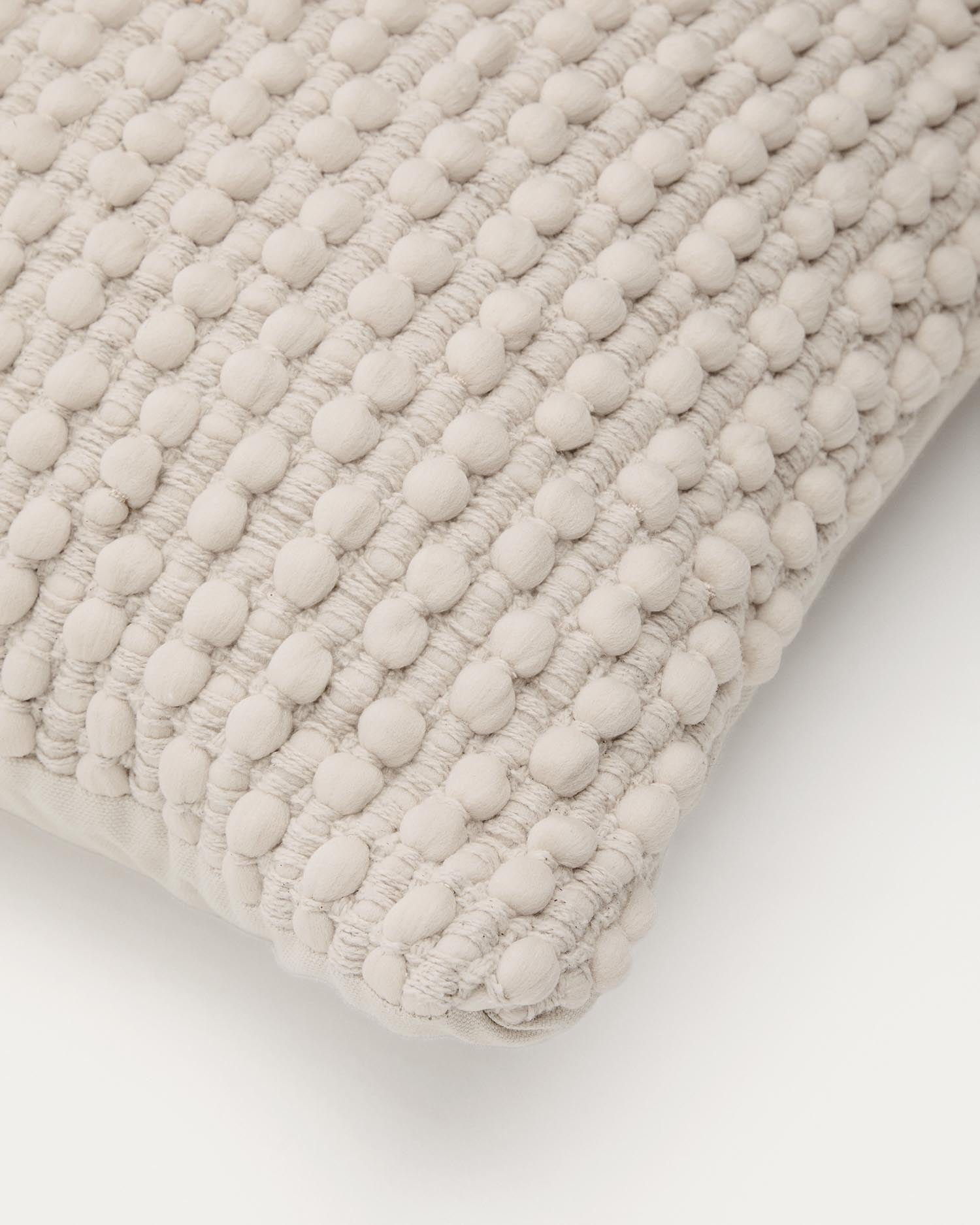 Kissenhülle Mascarell aus weisser Baumwolle und Polyester 40 x 60 cm in Weiss präsentiert im Onlineshop von KAQTU Design AG. Deko Kissenbezug ist von Kave Home