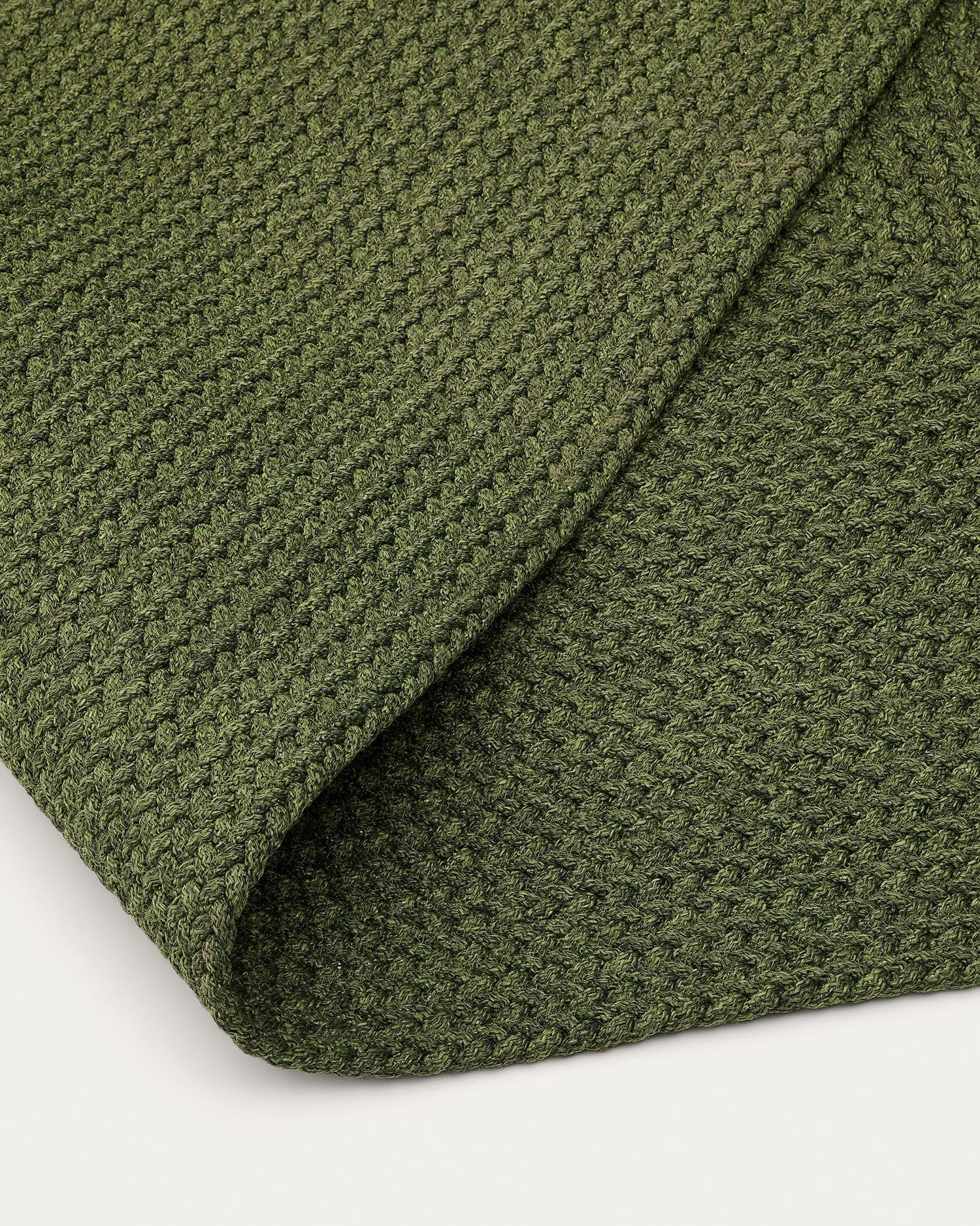 Teppich Despas aus synthetischen Fasern grün 160 x 230 cm   in Grün präsentiert im Onlineshop von KAQTU Design AG. Teppich ist von Kave Home