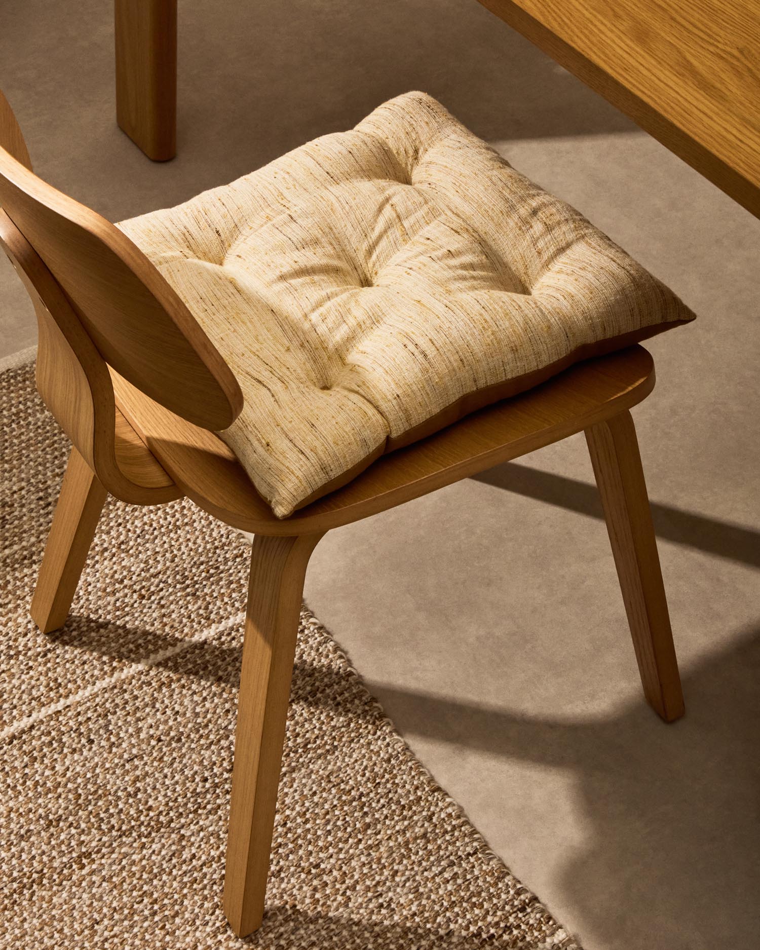 Senff -colored chair cushion Aren 45 x 45 cm