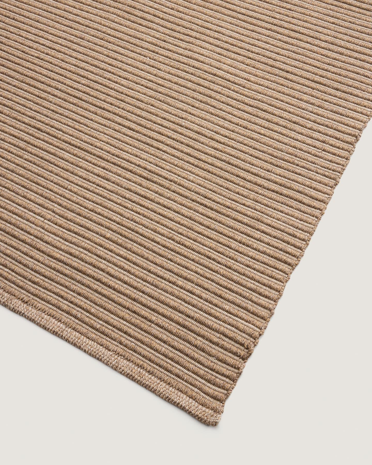 Teppich Ardelia aus synthetischen Fasern beige 200 x 300 cm in Beige präsentiert im Onlineshop von KAQTU Design AG. Teppich ist von Kave Home