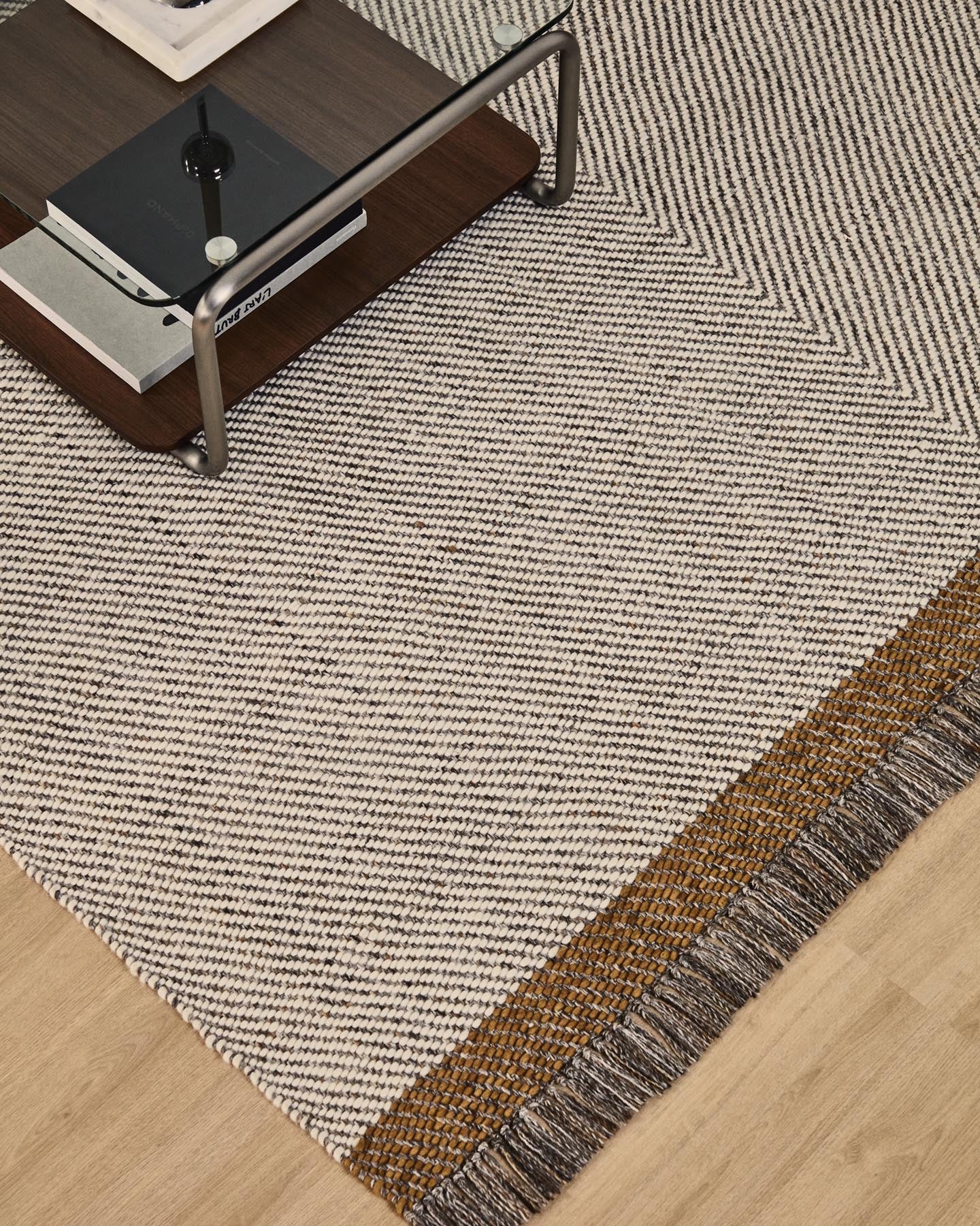 Wollteppich Brina mit Jacquard-Fischgrätmuster, beige, 230 x 160 cm in Beige präsentiert im Onlineshop von KAQTU Design AG. Teppich ist von Kave Home