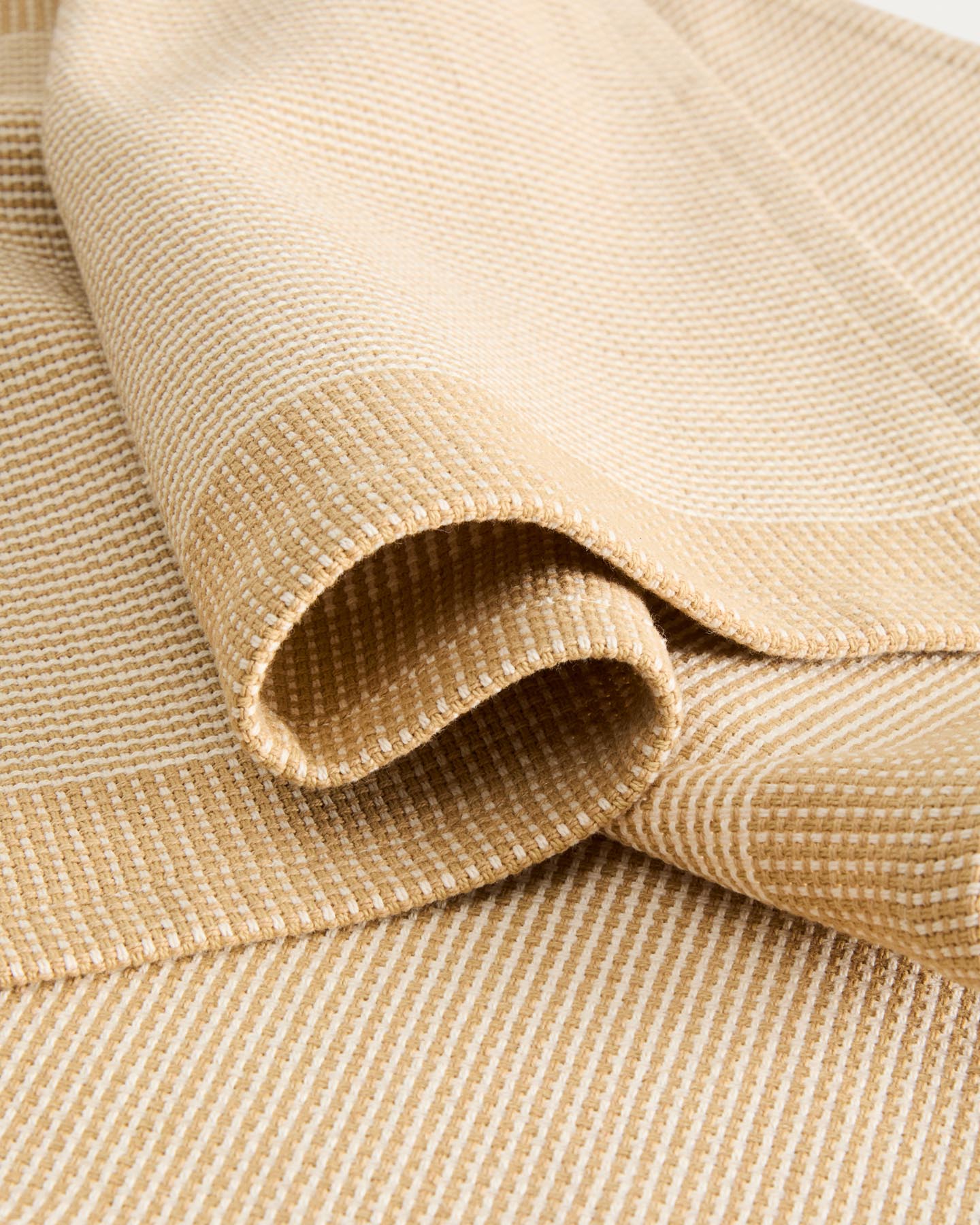 Set Briven mit 2 Tischdecken aus 100 % Baumwolle, Beige, 35 x 50 cm in Beige präsentiert im Onlineshop von KAQTU Design AG. Tischset ist von Kave Home