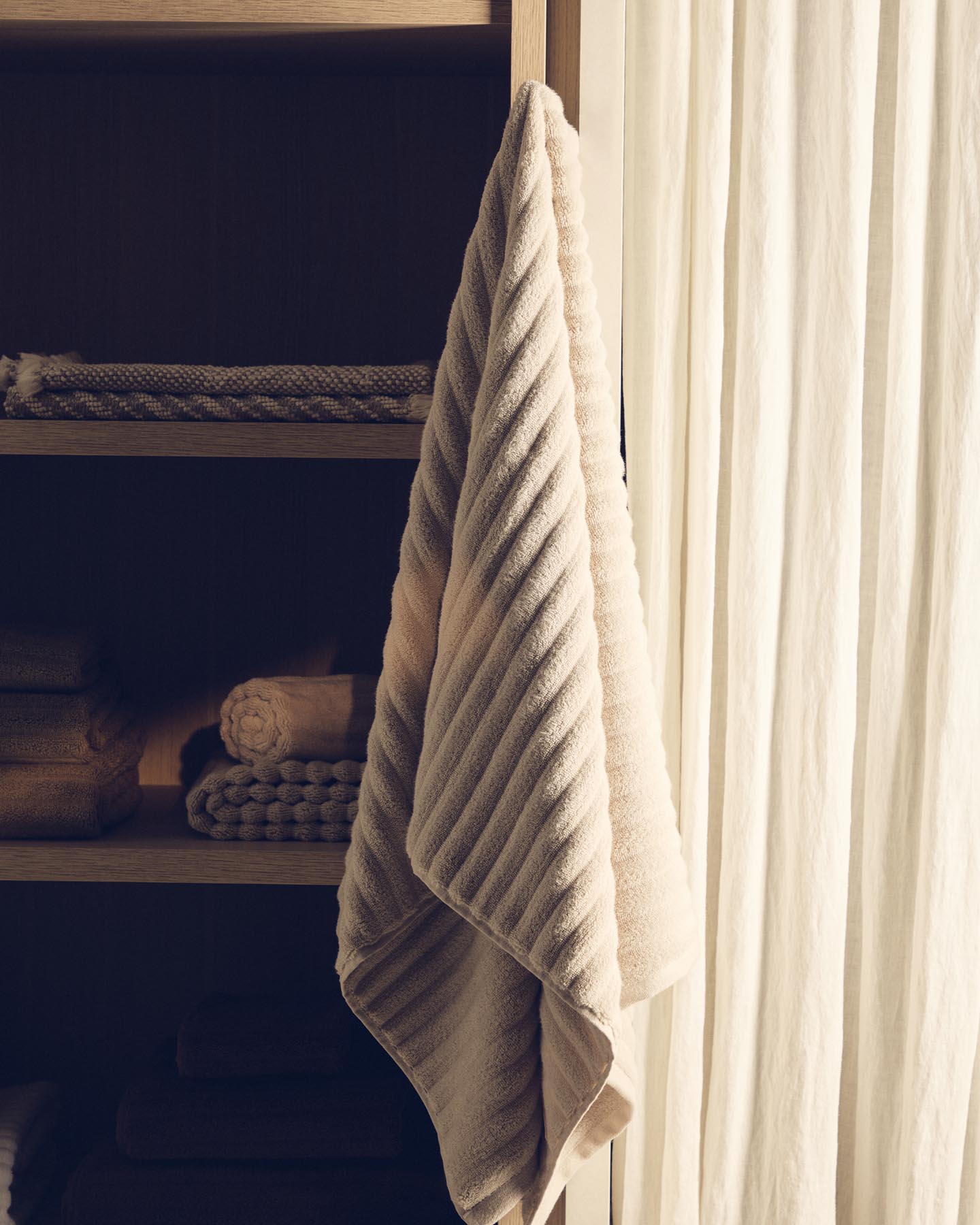 Handtuch Navira aus 100 % Baumwolle, beige, 50 x 90 cm in Beige präsentiert im Onlineshop von KAQTU Design AG. Handtuch ist von Kave Home