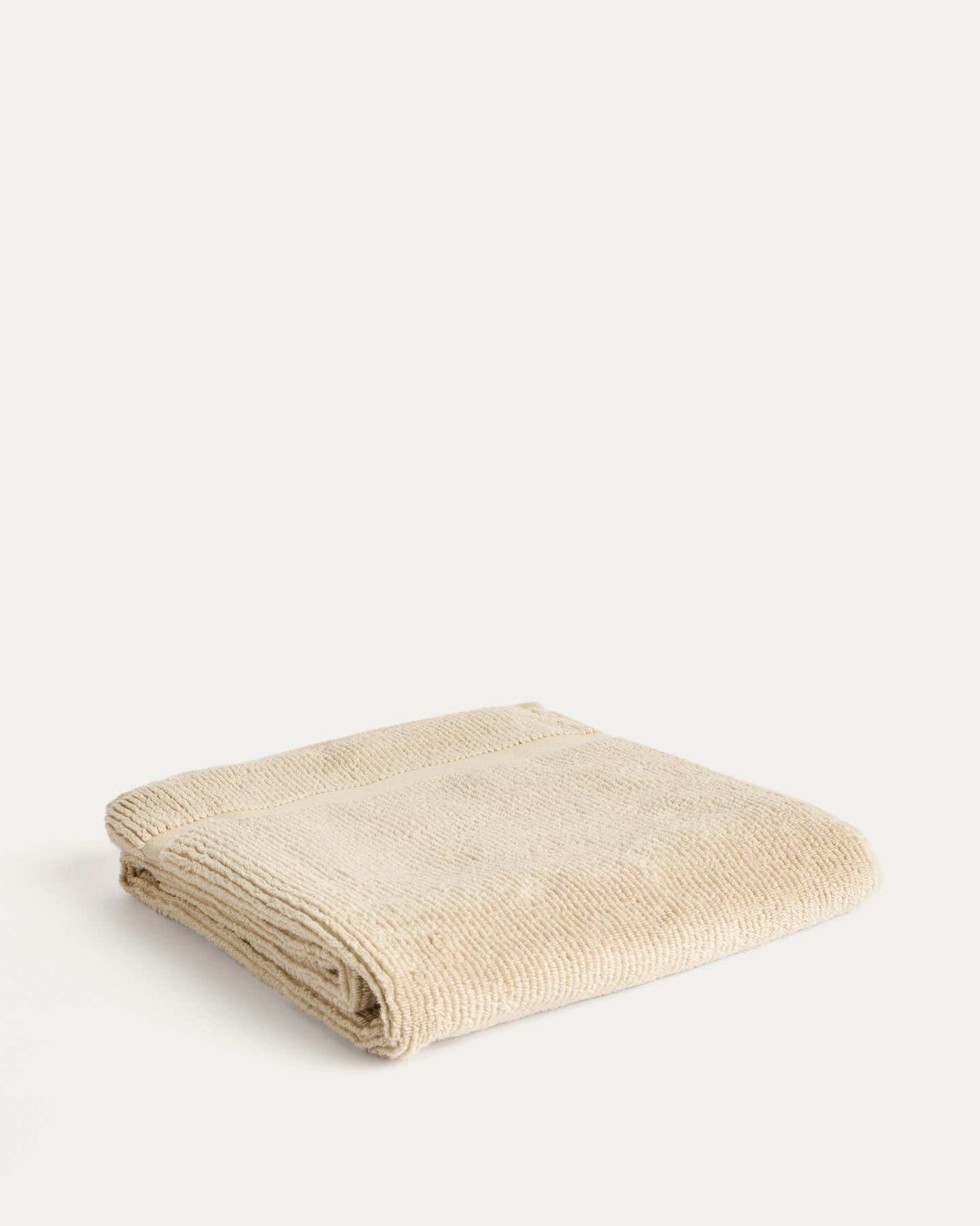 Badetuch Olvira aus 100 % Baumwolle mit Jacquard-Muster, beige, 70 x 140 cm in Beige präsentiert im Onlineshop von KAQTU Design AG. Handtuch ist von Kave Home