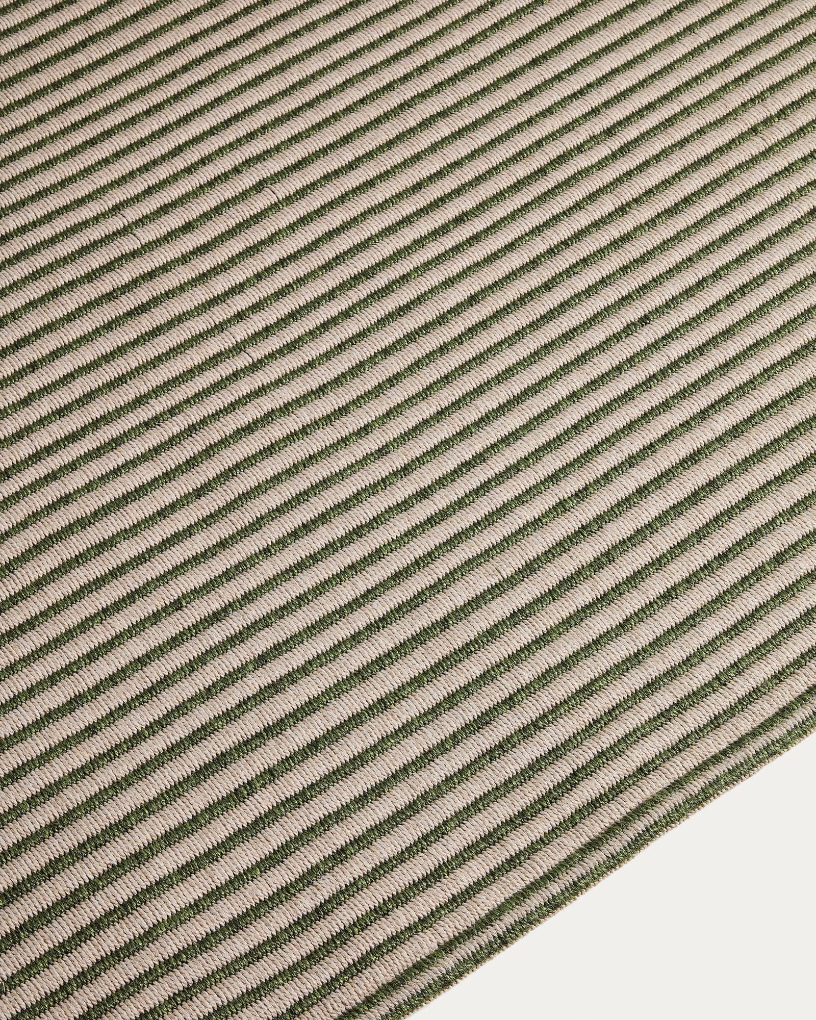 Eleganter Teppich Ardelia in grün/beige, 160 x 230 cm, gefertigt aus langlebigen Synthetikfasern, perfekt für den Außenbereich.