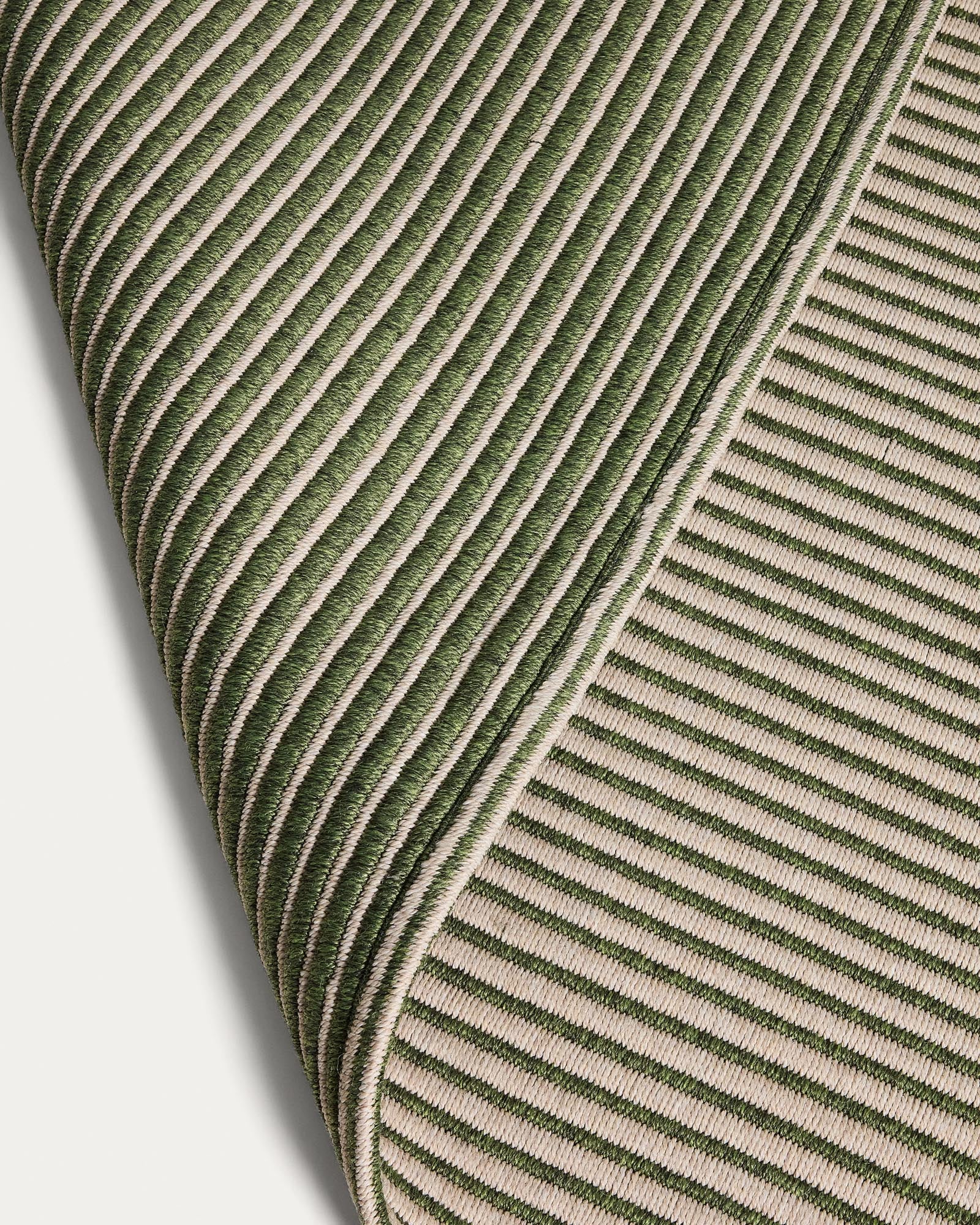 Eleganter Outdoor Teppich Ardelia in grün/beige, 160 x 230 cm, gefertigt aus langlebigen Synthetikfasern, perfekt für den Außenbereich.