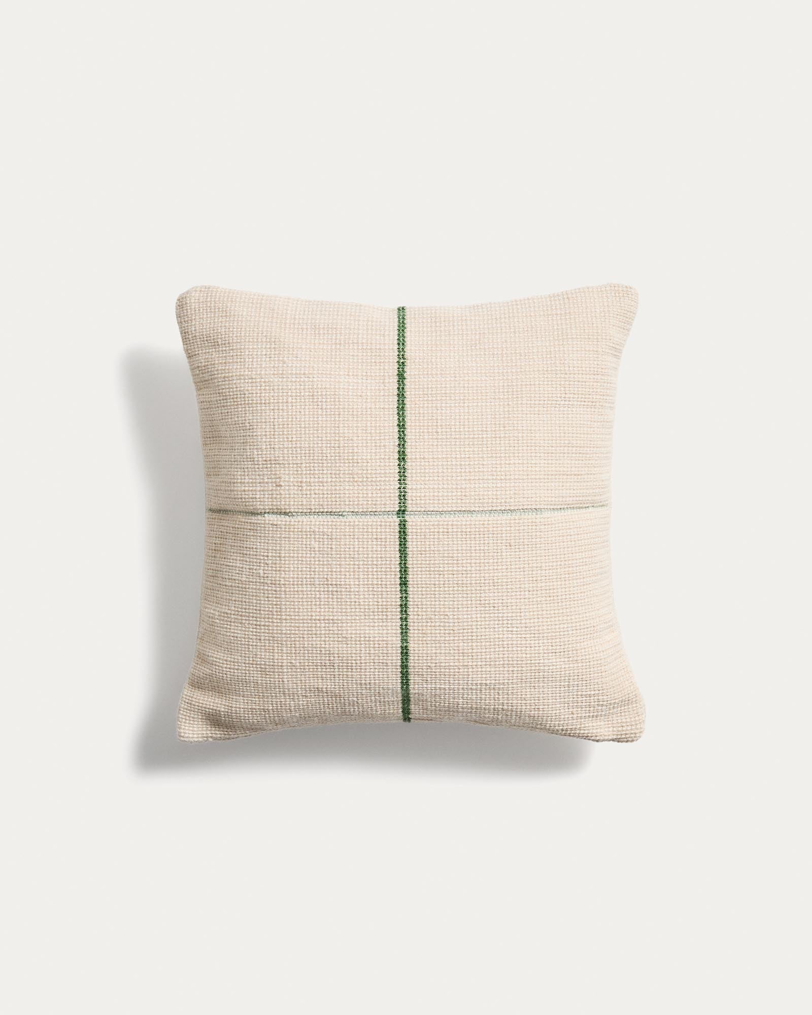 Kissenbezug Atima 100 % PET Jacquard grün 45 x 45 cm in Grün präsentiert im Onlineshop von KAQTU Design AG. Gartenkissen ist von Kave Home