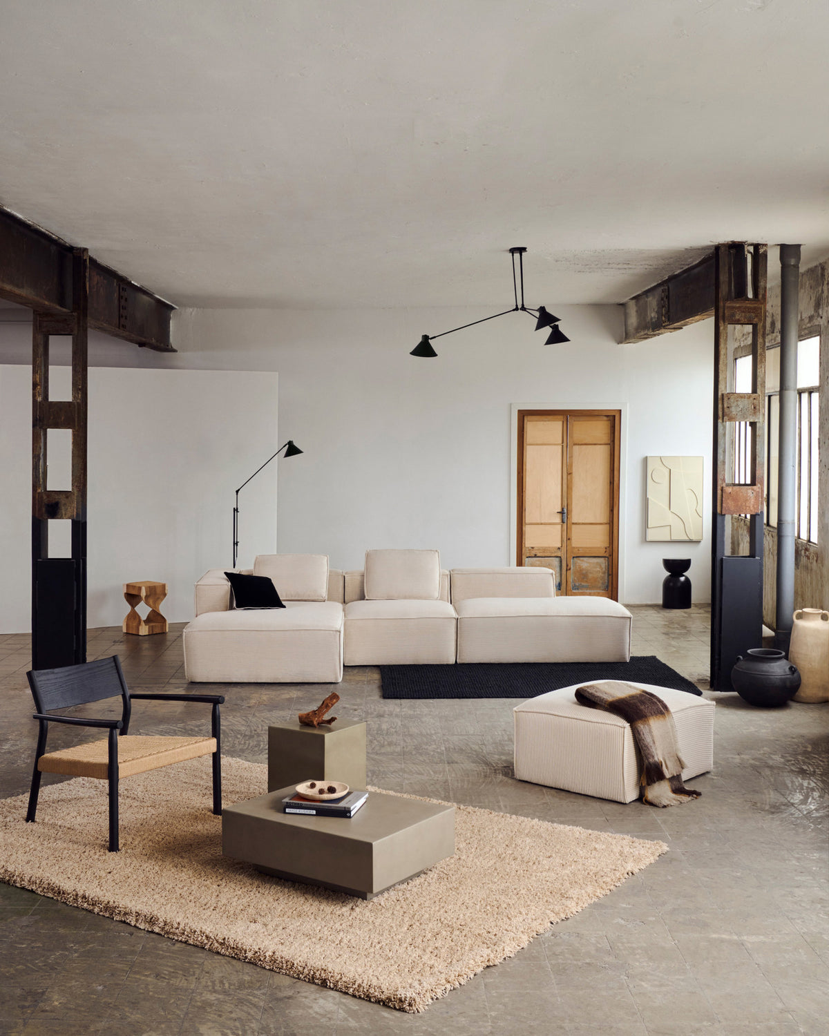 Neade Teppich aus  Baumwolle und Polyester in Beige 200 x 300 cm in  präsentiert im Onlineshop von KAQTU Design AG. Teppich ist von Kave Home