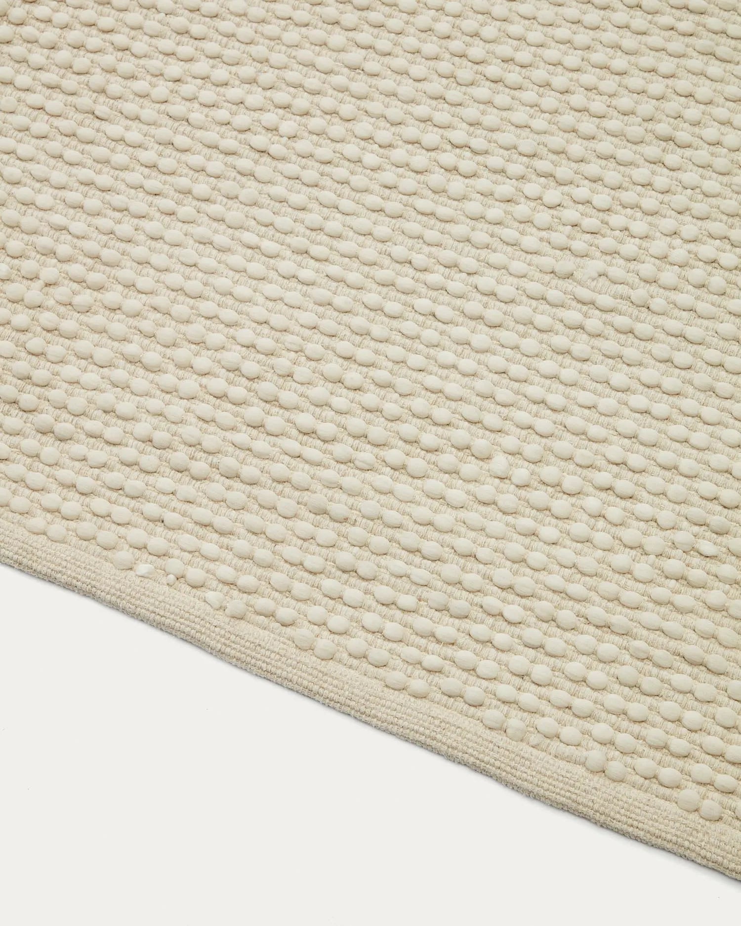 Moderner Mascarell Teppich 200x300 cm, aus Baumwolle und Polyester, in Weiß. Ideal für ein elegantes Wohnambiente.