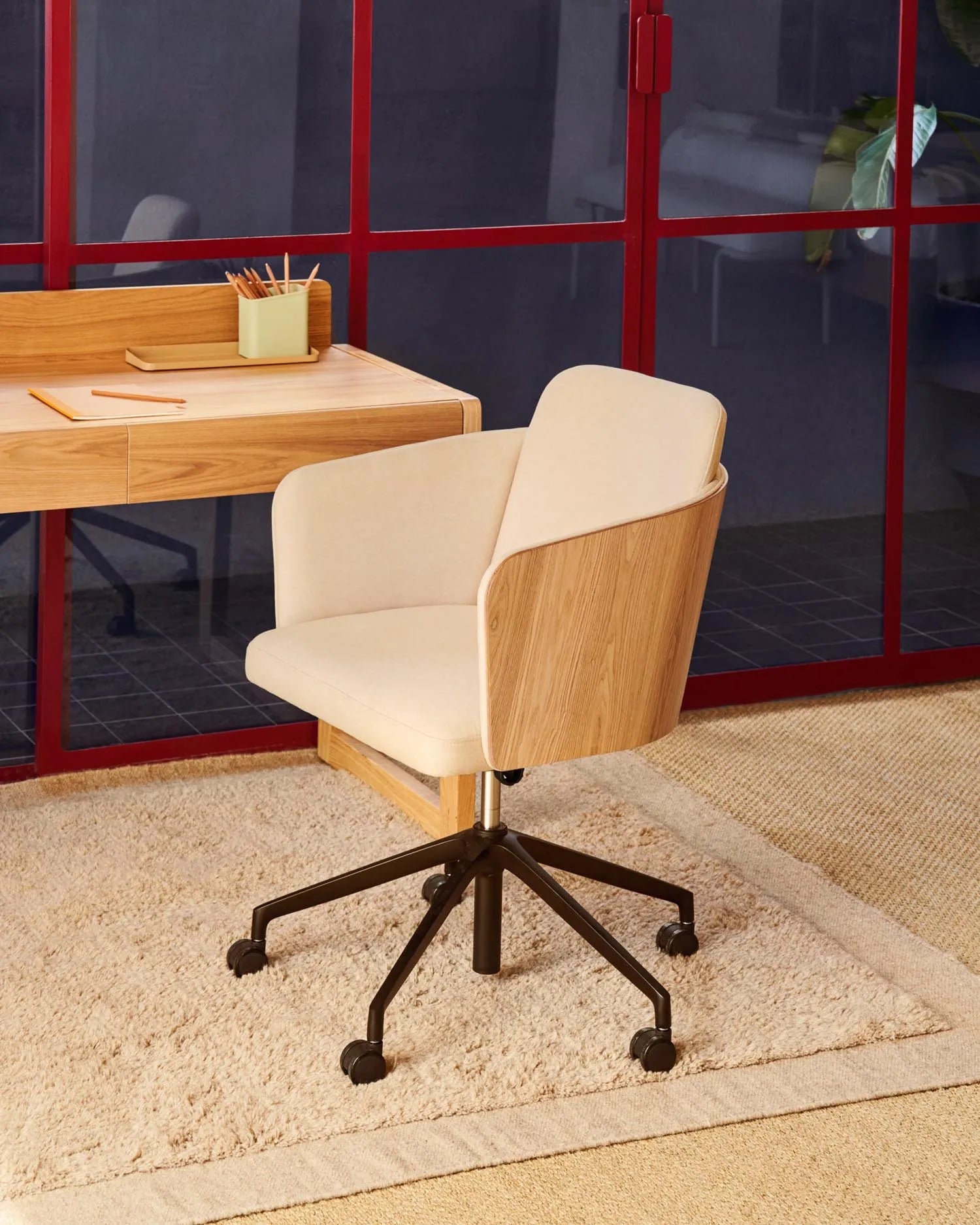 Hochwertiger Wollteppich Marely in Beige, 160x230 cm, von Kave Home. Perfekt für ein modernes und warmes Ambiente.