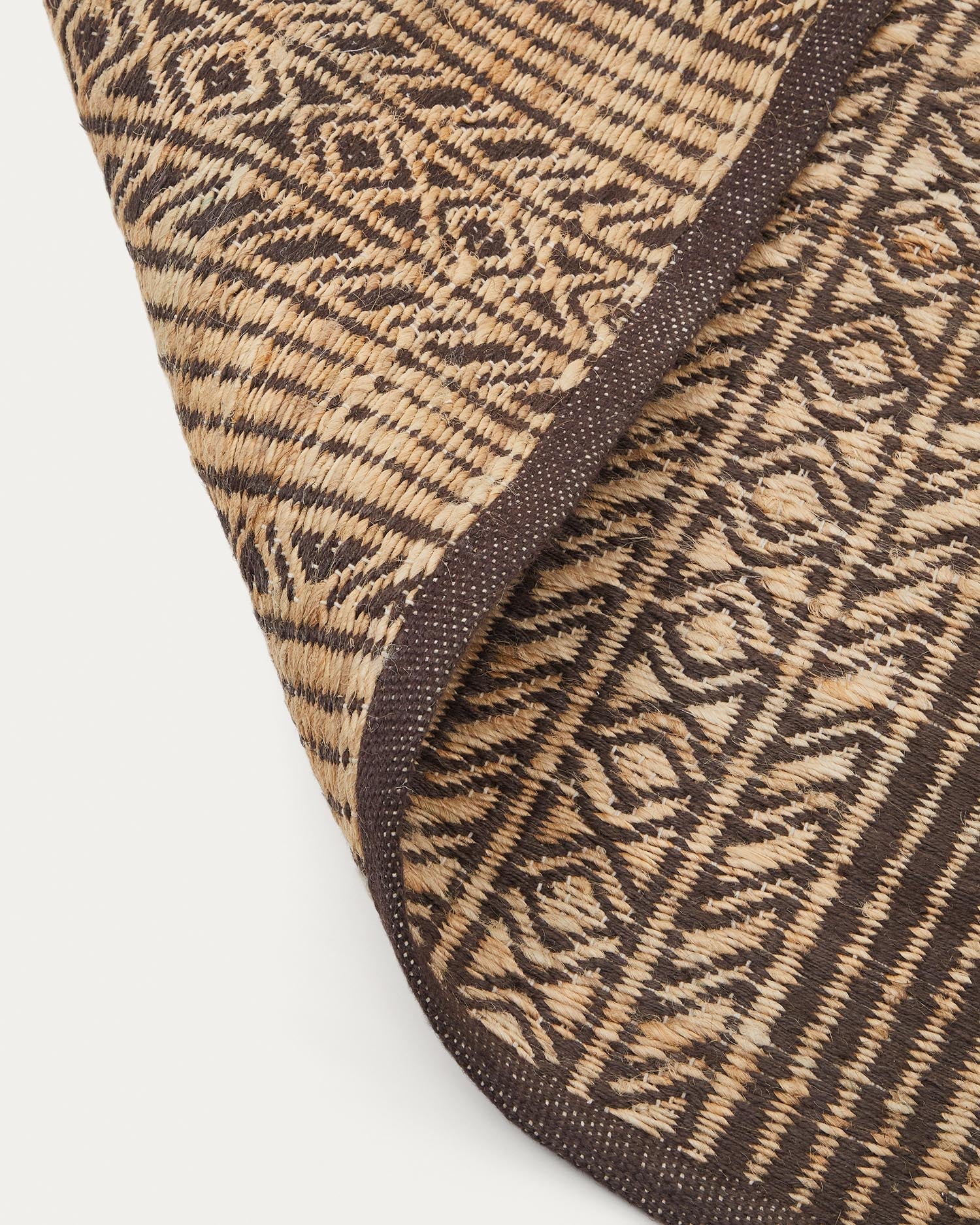 Sinta Teppich aus Jute, Jacquard-Muster, braun, 200x300 cm, von Kave Home – stilvolles Design für natürliche Wohnräume.