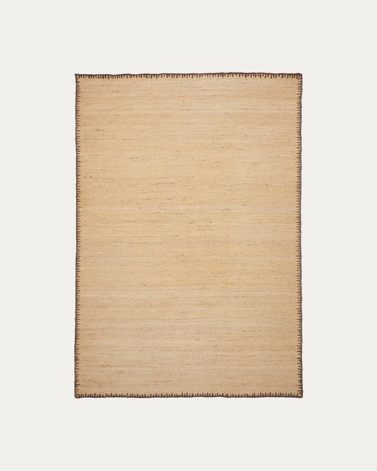 Sorina Teppich aus Jute, 160x230 cm, naturfarben mit braunem Rand. Nachhaltig, elegant und vielseitig einsetzbar.