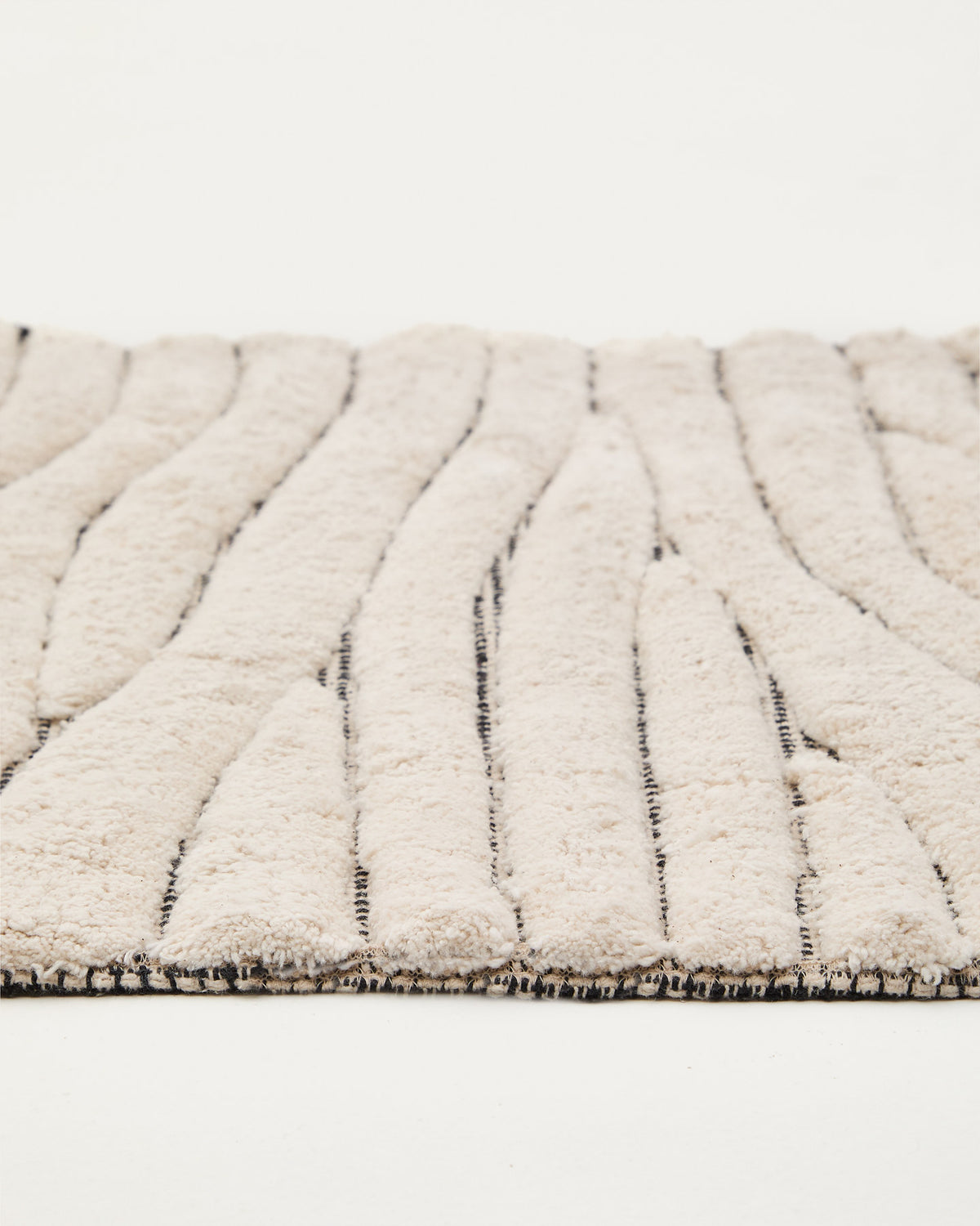 Badematte Crilda aus Baumwolle, weiss, 50 x 70 cm in Ecru präsentiert im Onlineshop von KAQTU Design AG. Badematte ist von Kave Home