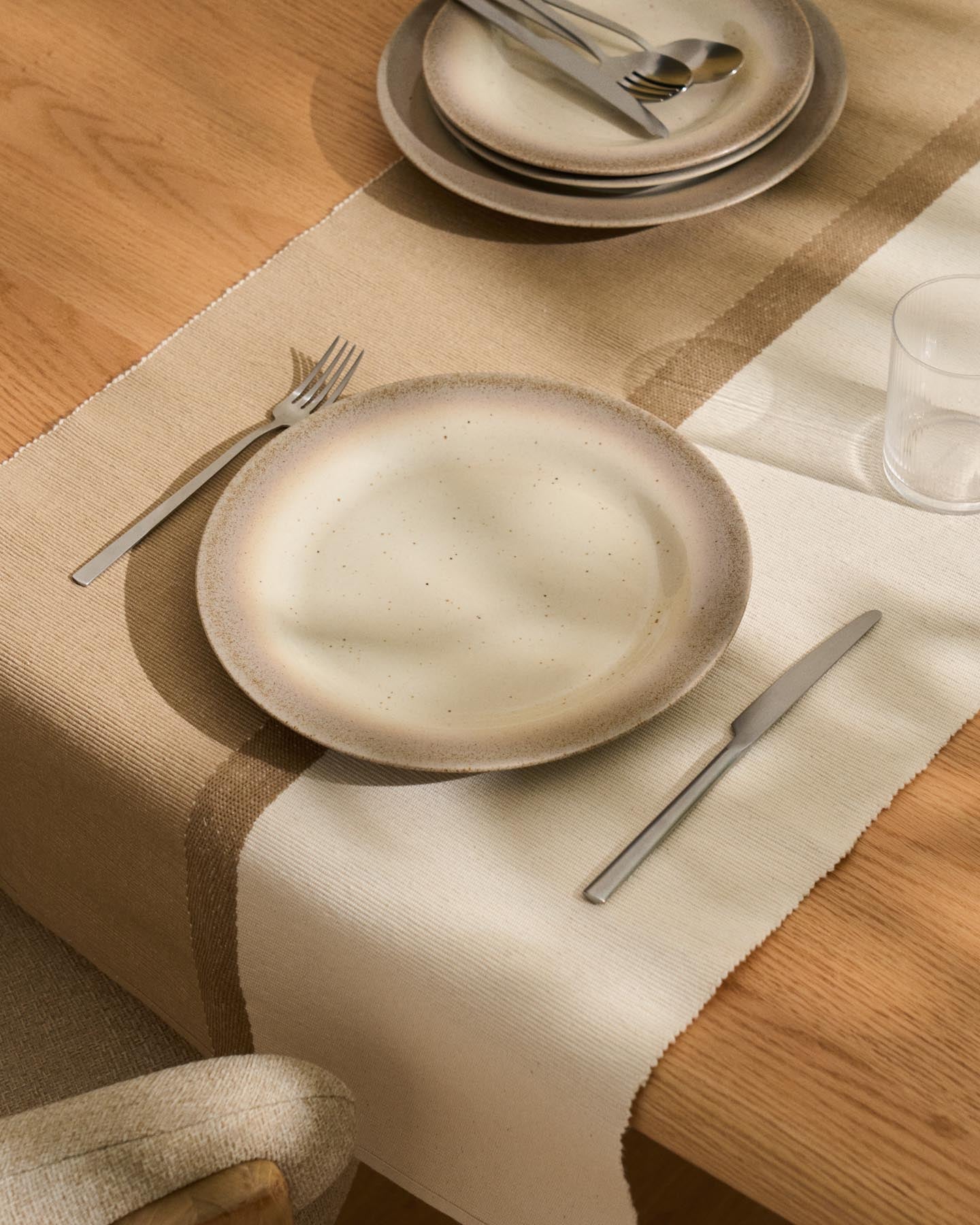 Tischläufer Tari aus 100% Baumwolle beige 50 x 150 cm in Beige präsentiert im Onlineshop von KAQTU Design AG. Tischtuch ist von Kave Home