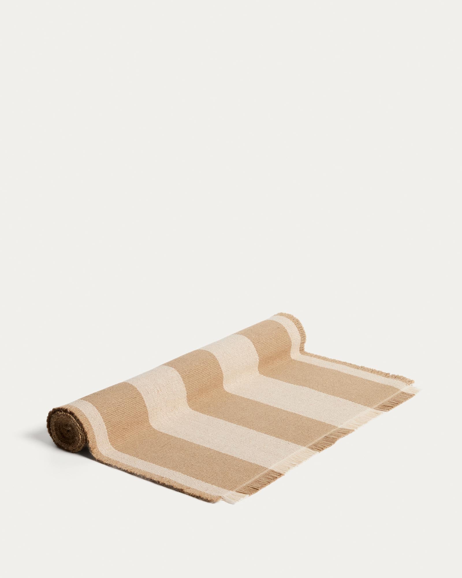 Tischläufer Daltan aus Baumwolle und Jute, beige gestreift, 50 x 150 cm in Beige präsentiert im Onlineshop von KAQTU Design AG. Tischdecke ist von Kave Home
