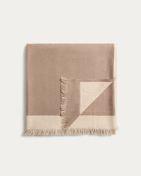 Wendbare Wolldecke Orlet in Grau und Beige, 130 x 170 cm