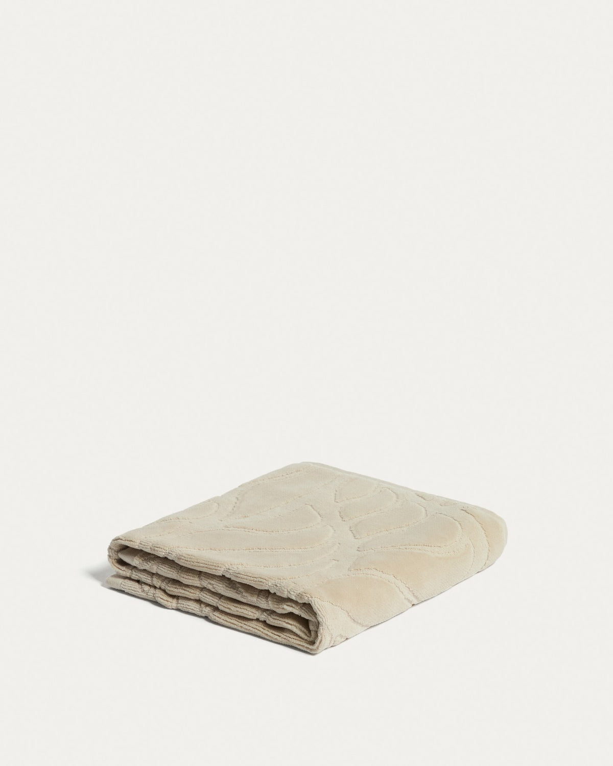 Beiges Handtuch aus 100% Baumwolle mit Jacquard-Muster und samtiger Oberfläche, rechteckige Form, Masse 50 x 90 cm.