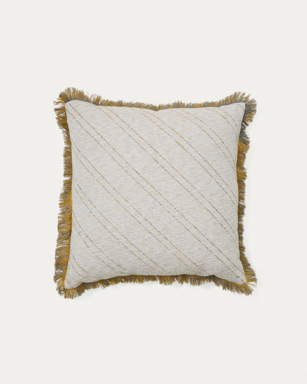 Kissenbezug Cral Baumwoll-Jacquard beige mit Fransen mehrfarbig 45 x 45 cm in Mehrfarbig präsentiert im Onlineshop von KAQTU Design AG. Deko Kissenbezug ist von Kave Home