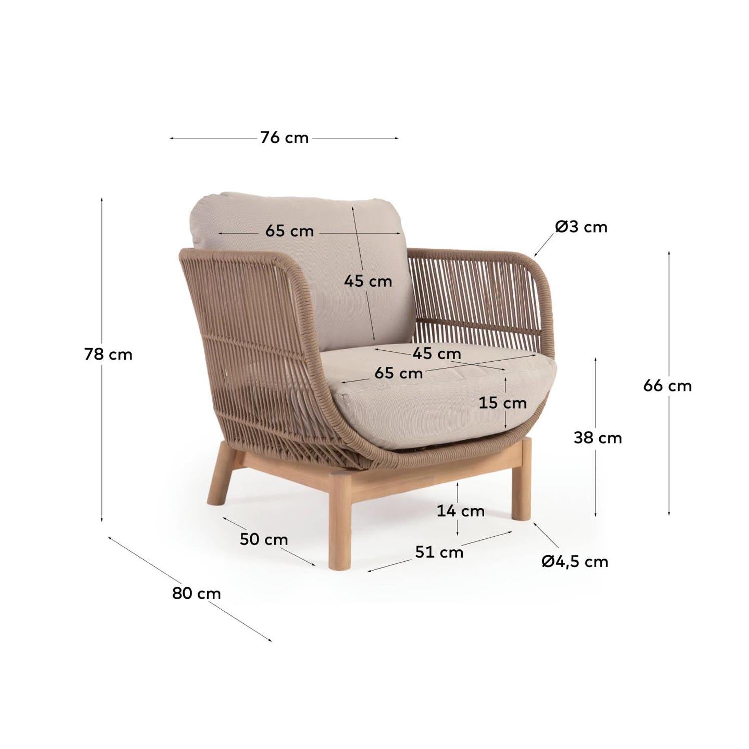 Sessel Catalina: Eleganter Outdoor-Sessel aus robustem Akazienholz und UV-beständigem Seil für stilvolle Entspannung im Freien.