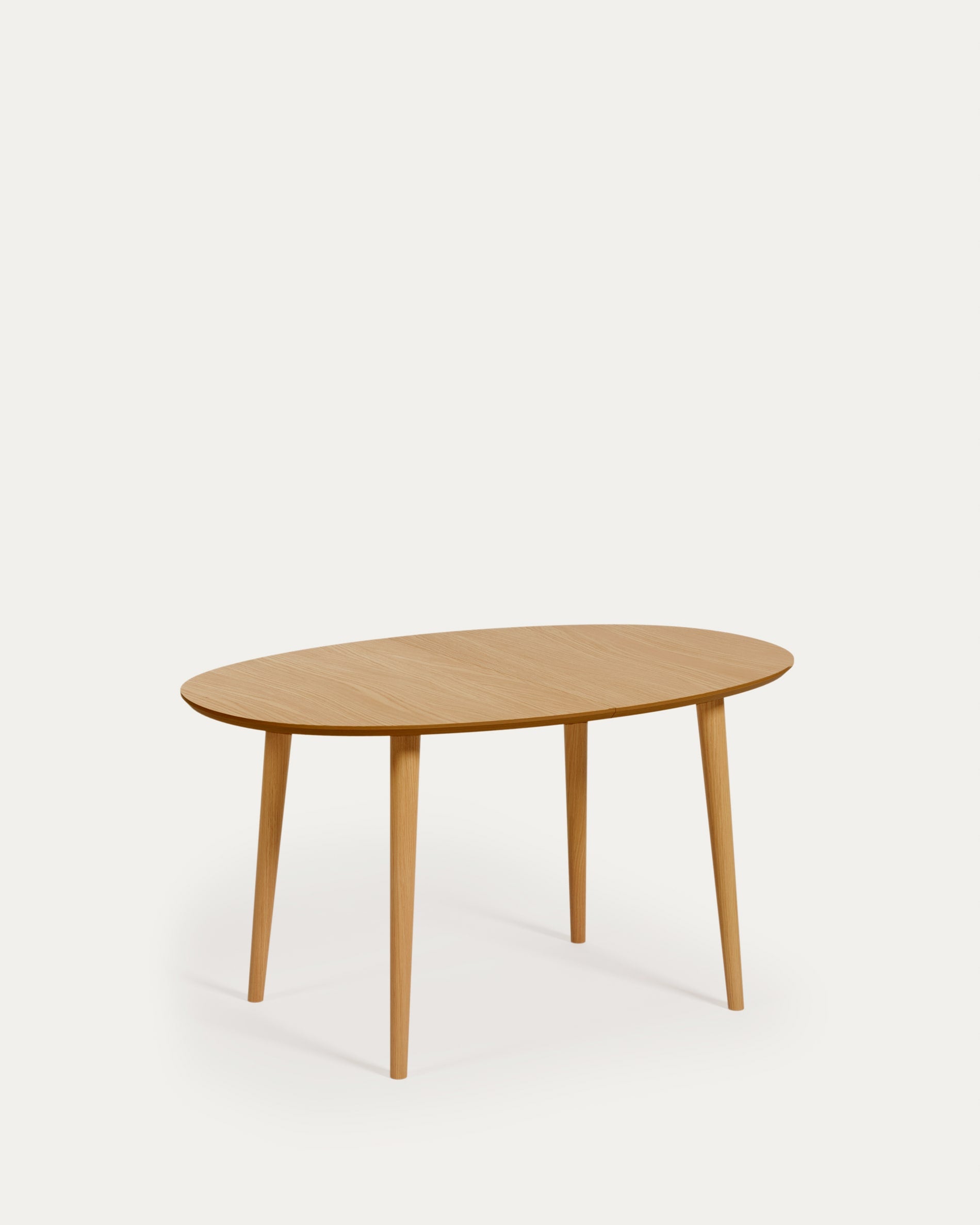 3D-Modell: Oqui Ausziehtisch, Eichenfurnier, massive Beine, Ø 140-220 cm, modern, gesellig, für Augmented Reality.
