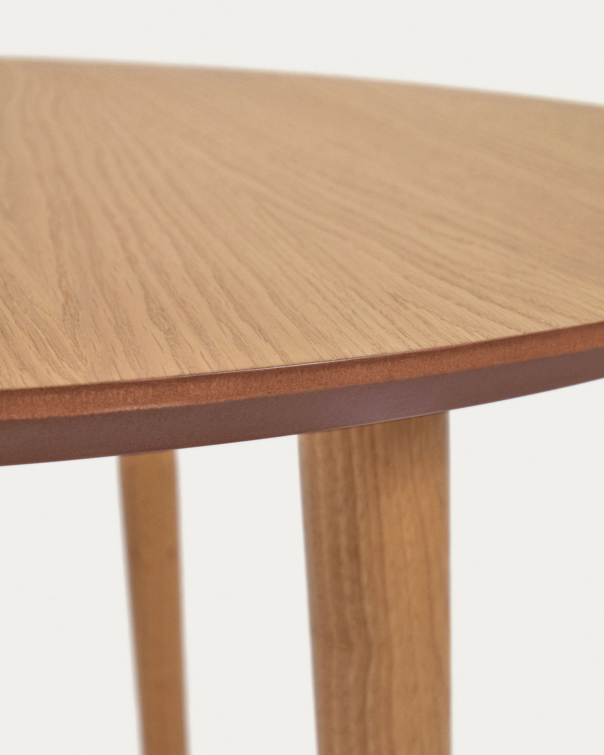 Oqui Ausziehtisch MDF mit Eichenfurnier Beine aus massivem Kautschukholz 160(260)x100 cm in Natur präsentiert im Onlineshop von KAQTU Design AG. Esstisch ist von Kave Home