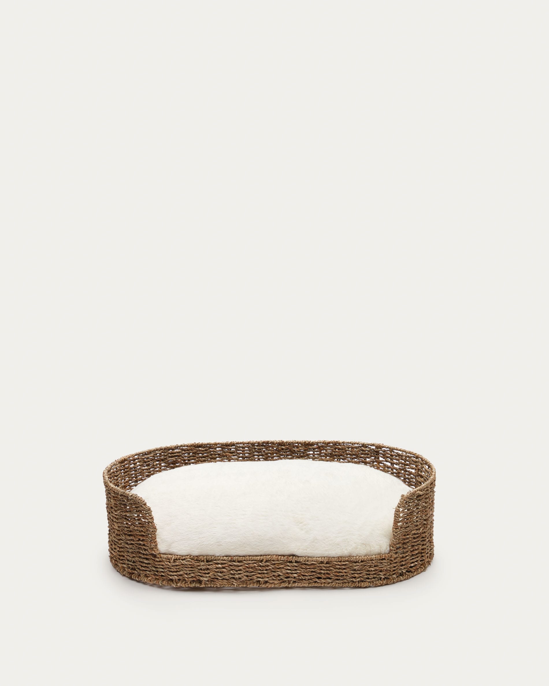 Fliicker Haustierbett aus Naturfasern, Ø 60x35 cm, komfortabel und elegant, ideal für kleine Haustiere, von Kave Home.