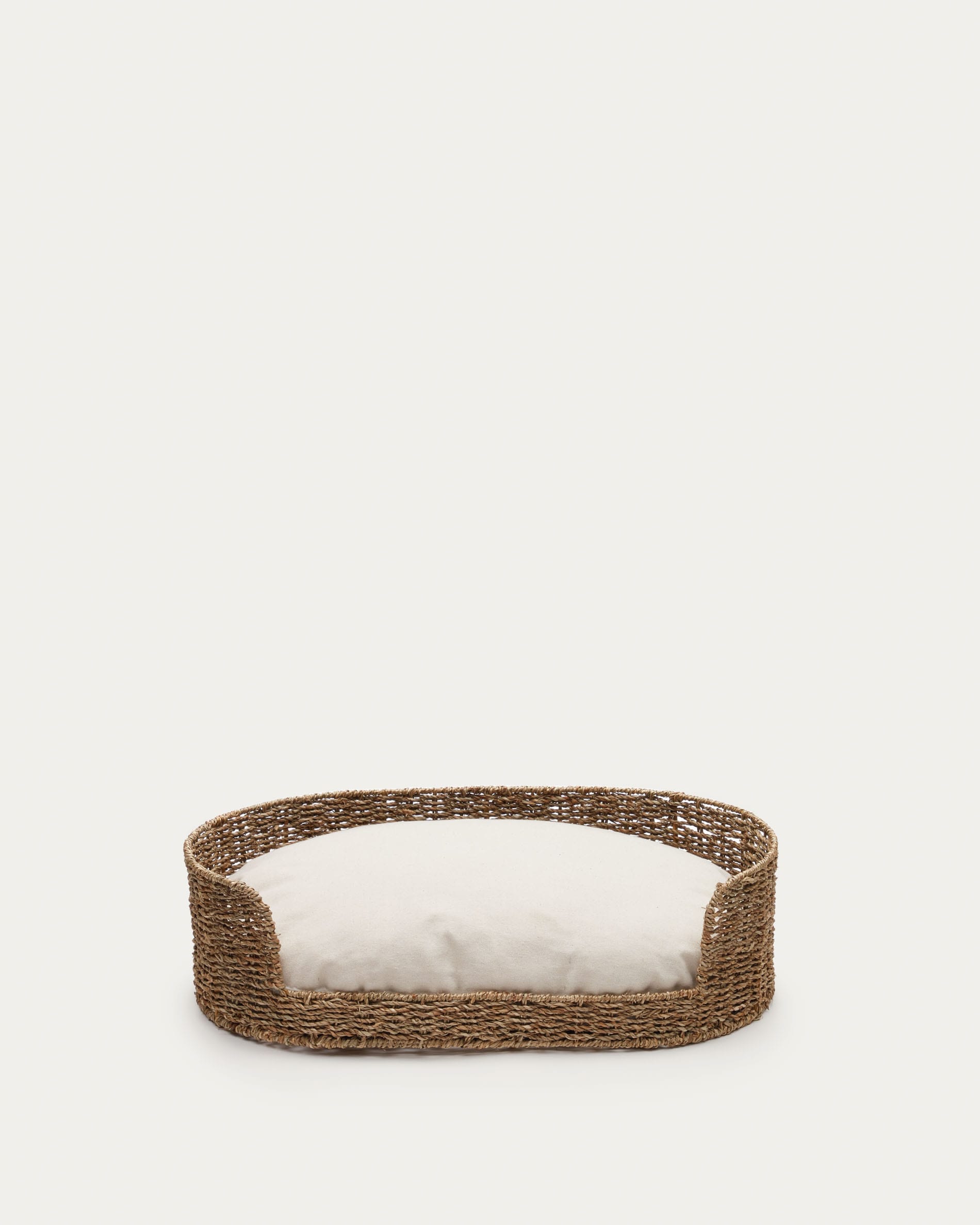 Fliicker Haustierbett aus Naturfasern, Ø 60x35 cm, ideal für kleine Haustiere, stilvoll und bequem, von Kave Home.