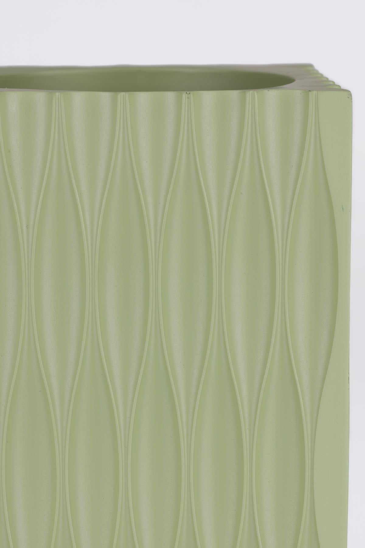 Riley Vase in Stone Green präsentiert im Onlineshop von KAQTU Design AG. Vase ist von Zuiver