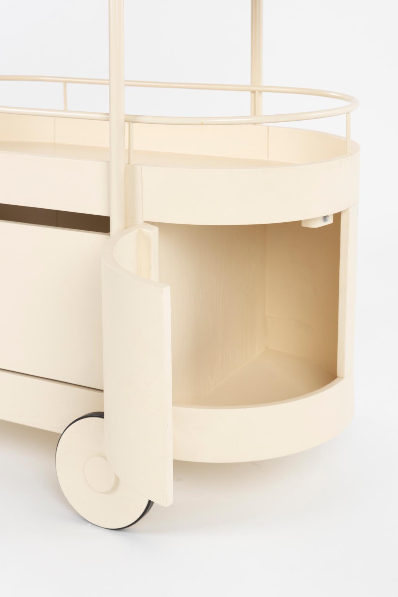 Trolley Wim in Beige präsentiert im Onlineshop von KAQTU Design AG. Servierwagen ist von Zuiver