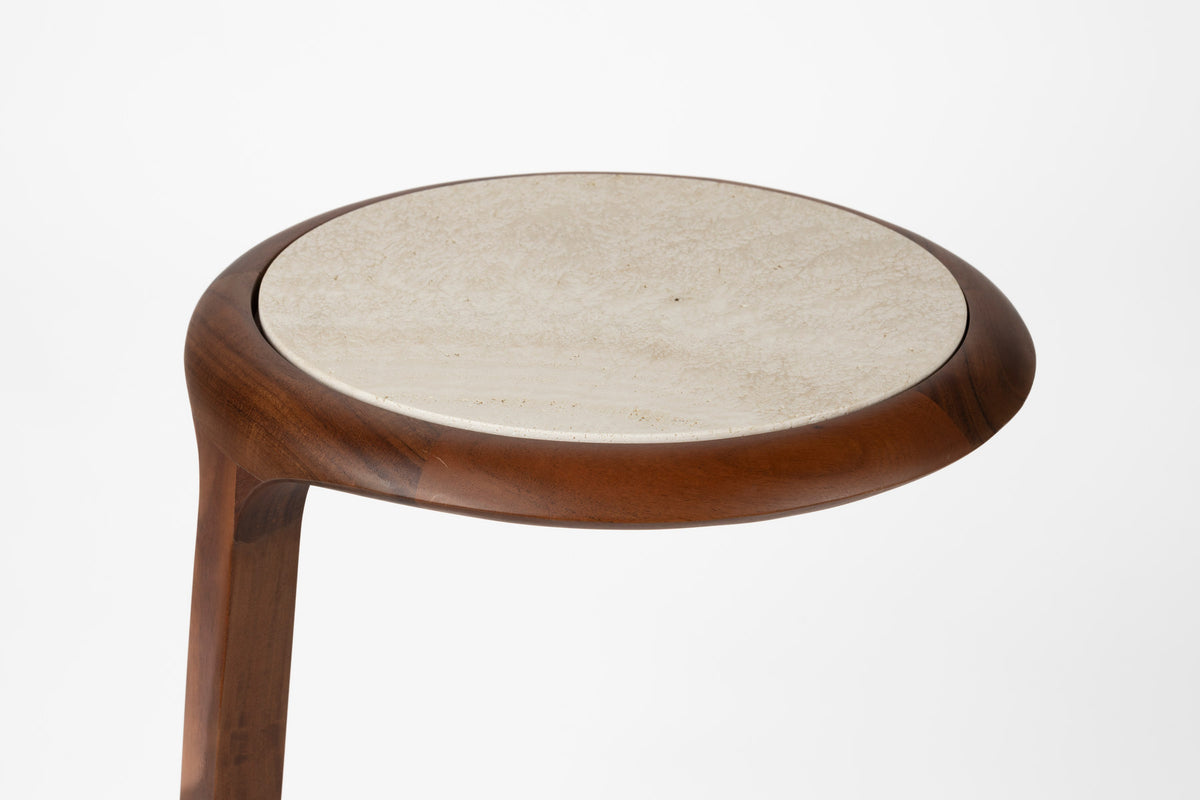 Doppio Beistelltisch in Braun präsentiert im Onlineshop von KAQTU Design AG. Beistelltisch ist von Zuiver