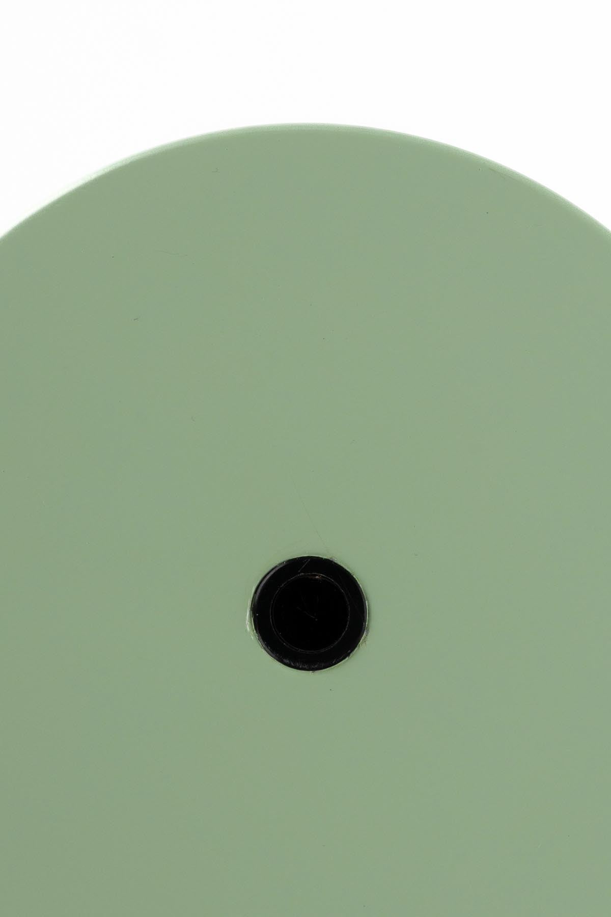 Tischlampe Mini in Grün präsentiert im Onlineshop von KAQTU Design AG. Tischleuchte ist von Zuiver