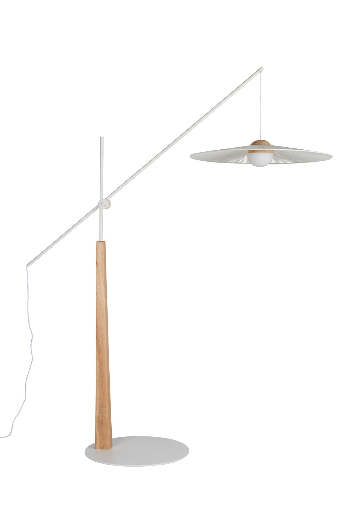 Stehlampe Belle in beige präsentiert im Onlineshop von KAQTU Design AG. Stehleuchte ist von Zuiver