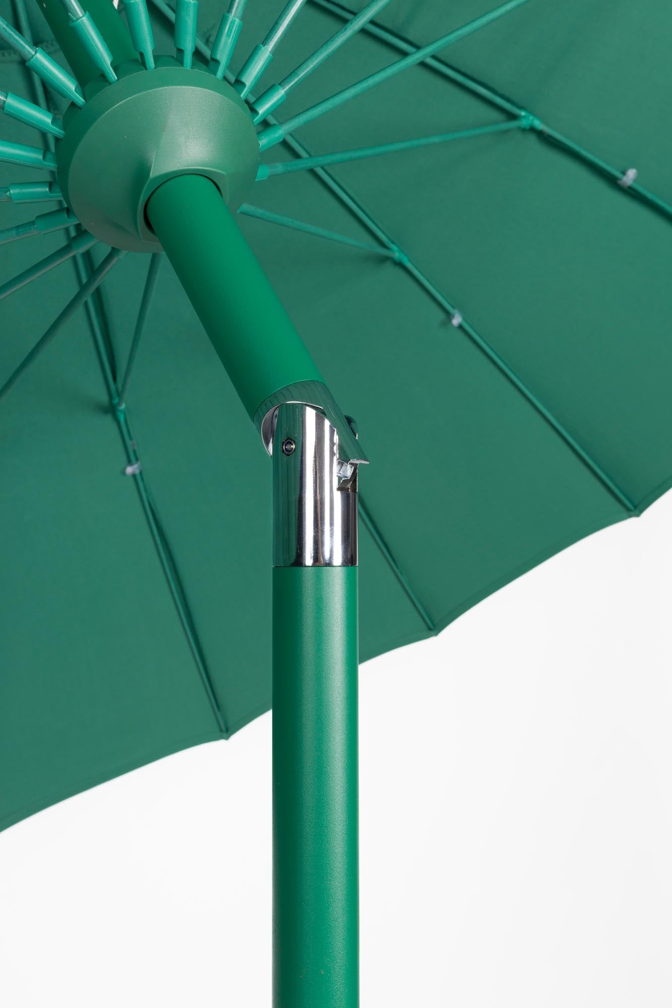 Die Sunshine Sunbrella von Zuiver kombiniert stilvollen Sonnenschutz mit modernem Design für Ihre Außenbereiche.