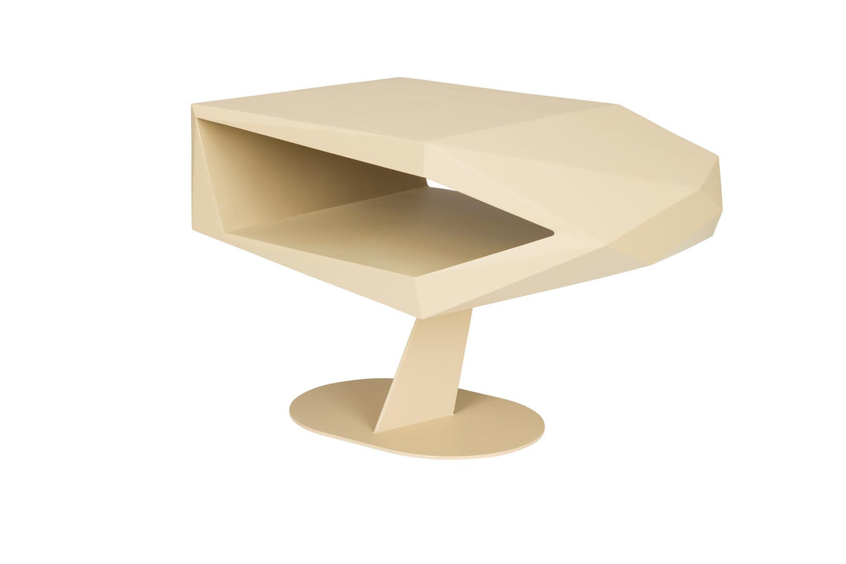 Beistelltisch North in beige präsentiert im Onlineshop von KAQTU Design AG. Couchtisch ist von Zuiver