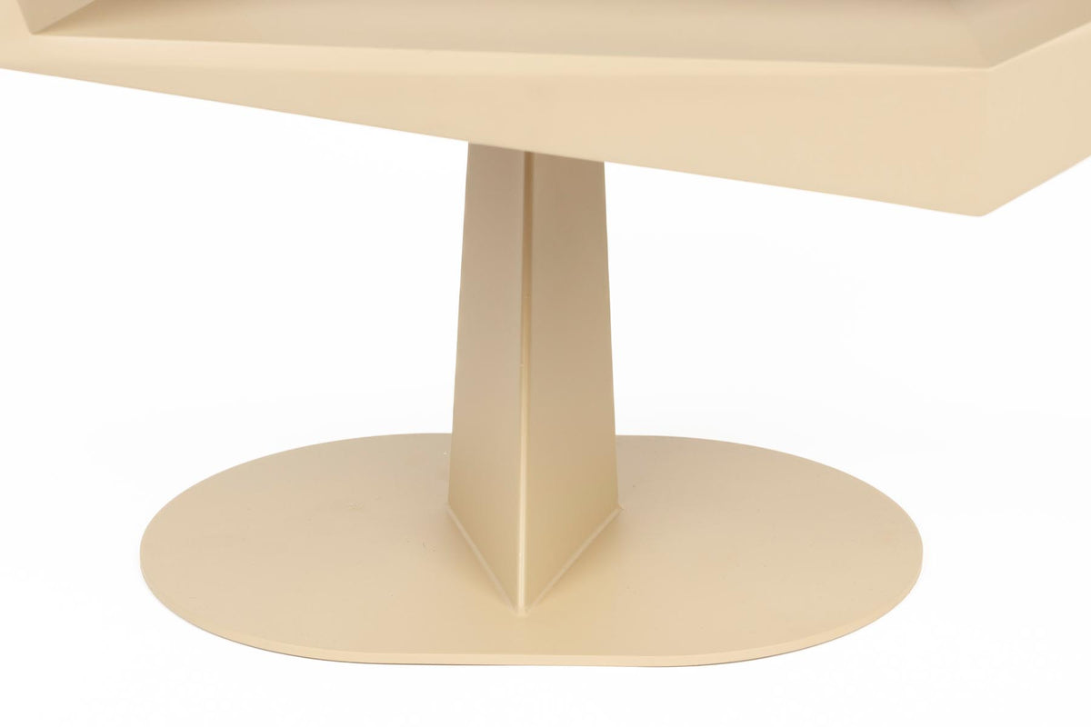 Beistelltisch North in beige präsentiert im Onlineshop von KAQTU Design AG. Couchtisch ist von Zuiver