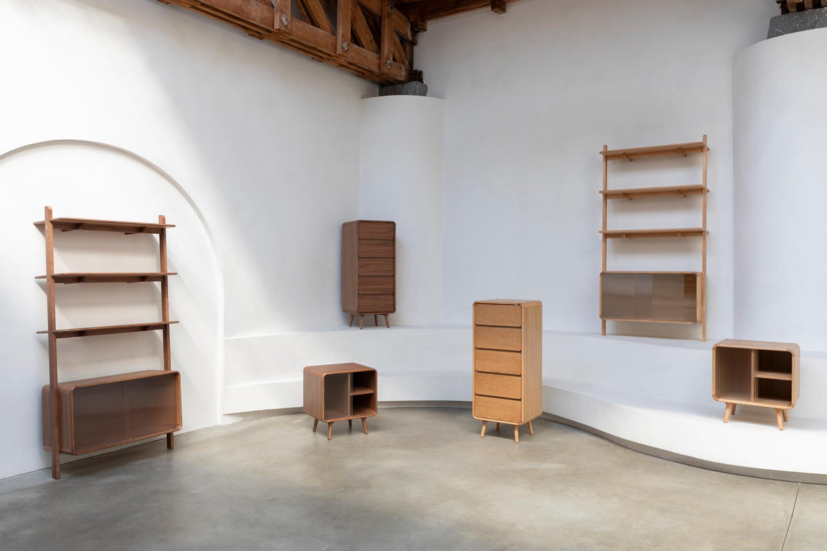 Cabinet Rise in Natur präsentiert im Onlineshop von KAQTU Design AG. Cabinet ist von Zuiver