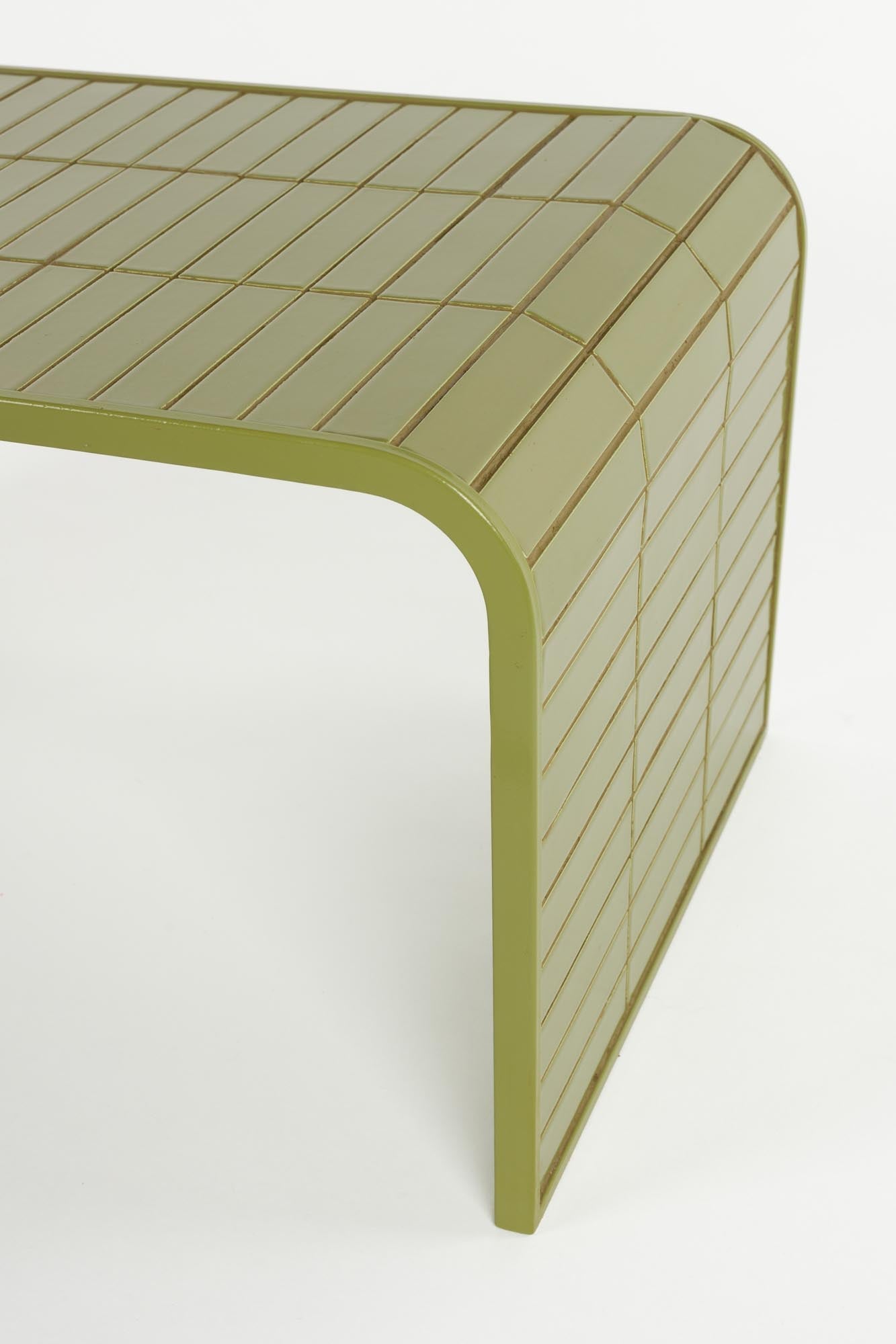 Sofatisch Tiles in Grün präsentiert im Onlineshop von KAQTU Design AG. Beistelltisch ist von Zuiver