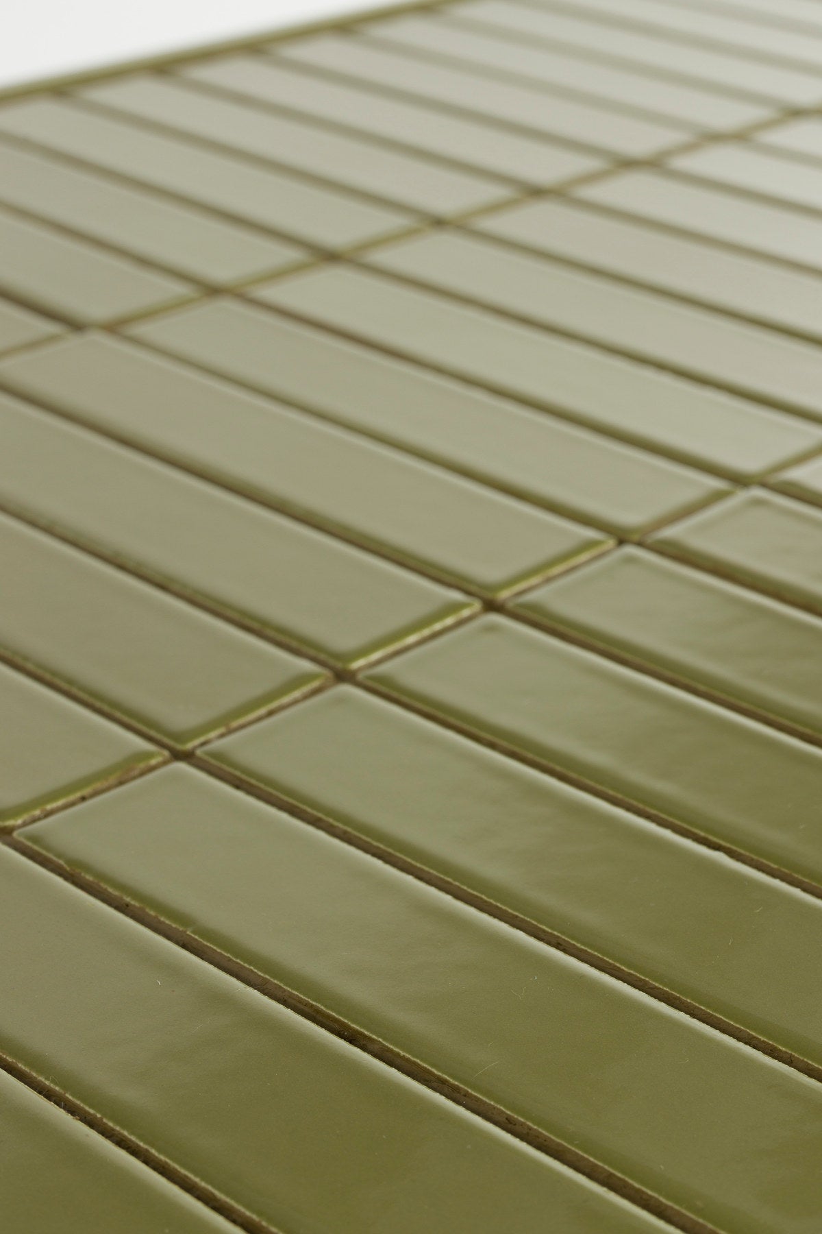 Sofatisch Tiles in Grün präsentiert im Onlineshop von KAQTU Design AG. Couchtisch ist von Zuiver