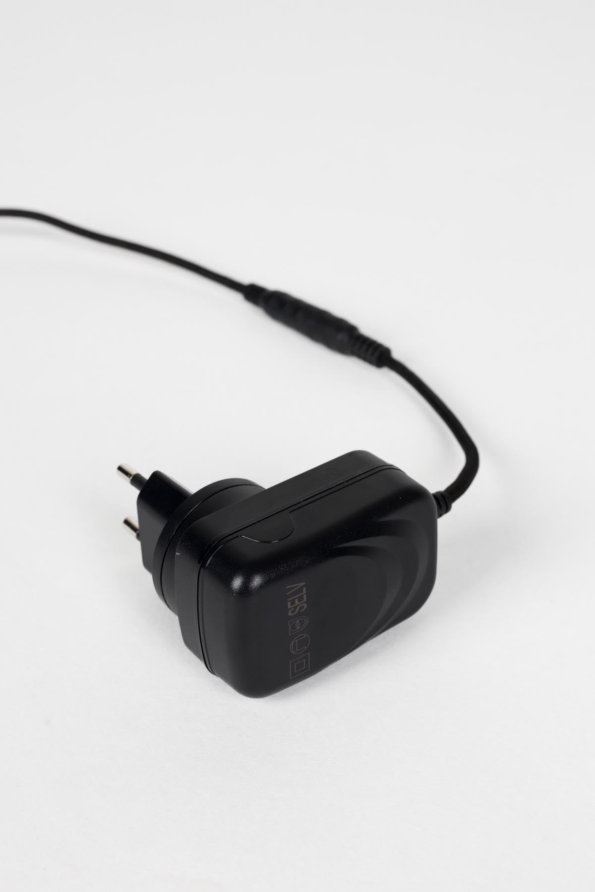 Stehleuchte Arch in Silber präsentiert im Onlineshop von KAQTU Design AG. Stehleuchte ist von Zuiver