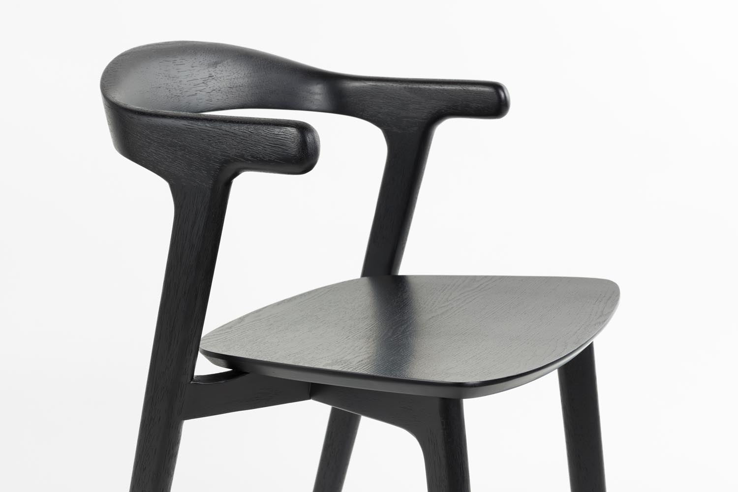 Stuhl Northwood in Schwarz präsentiert im Onlineshop von KAQTU Design AG. Stuhl ist von Zuiver