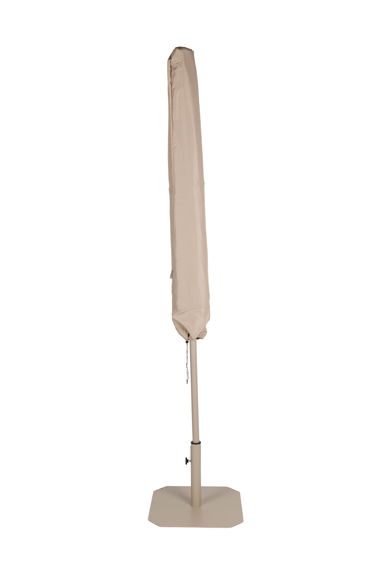 Sunbrella Sunshine Set Brown Rice in Beige präsentiert im Onlineshop von KAQTU Design AG. Sonnenschirm ist von Zuiver