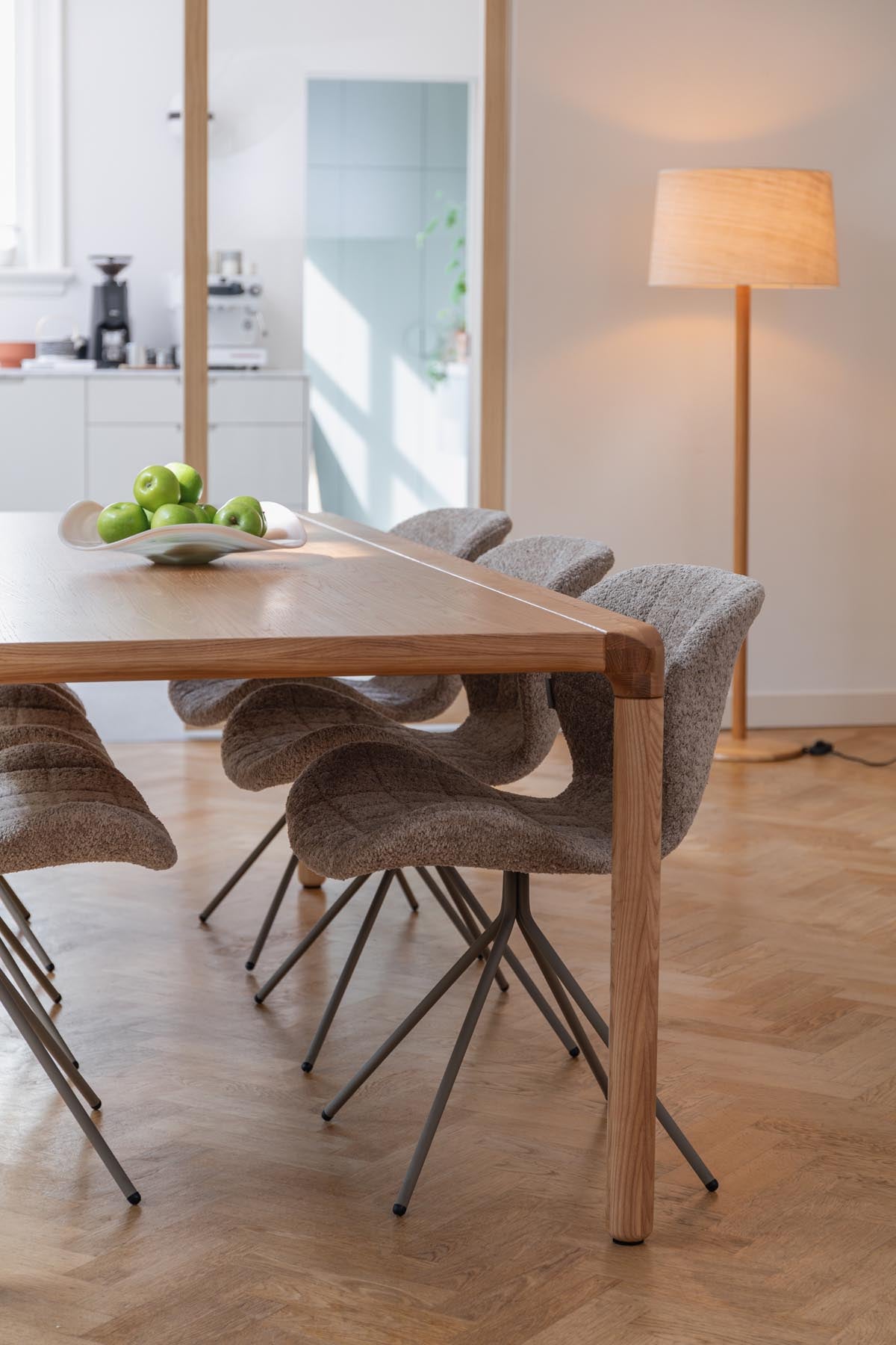 Schale Maria in Off-White präsentiert im Onlineshop von KAQTU Design AG. Schale ist von Zuiver