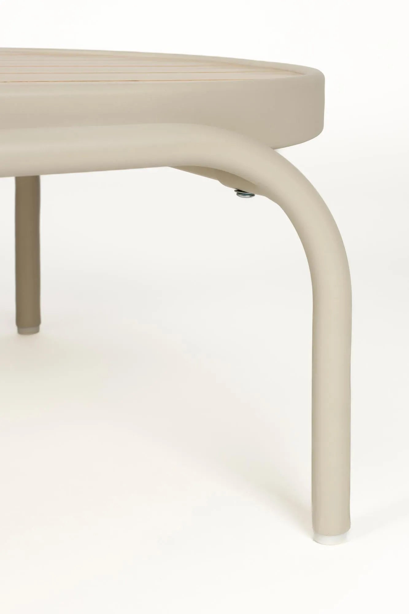 Outdoor-Set Vista + Sofatisch Vista in Beige präsentiert im Onlineshop von KAQTU Design AG. Loungeset ist von Zuiver