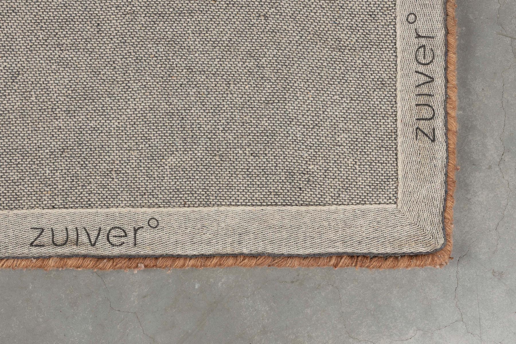 Teppich Luwte 160x230 in Rot präsentiert im Onlineshop von KAQTU Design AG. Teppich ist von Zuiver