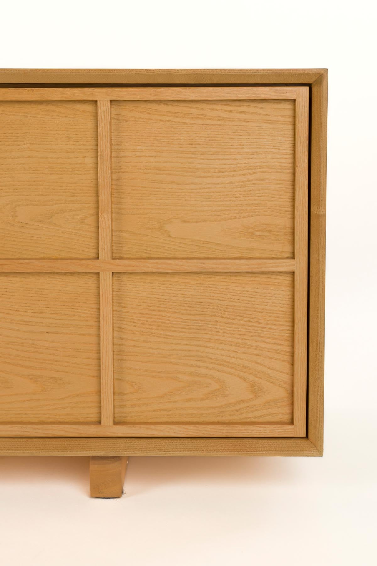 Sideboard Raster Low in Natural präsentiert im Onlineshop von KAQTU Design AG. Sideboard ist von Zuiver