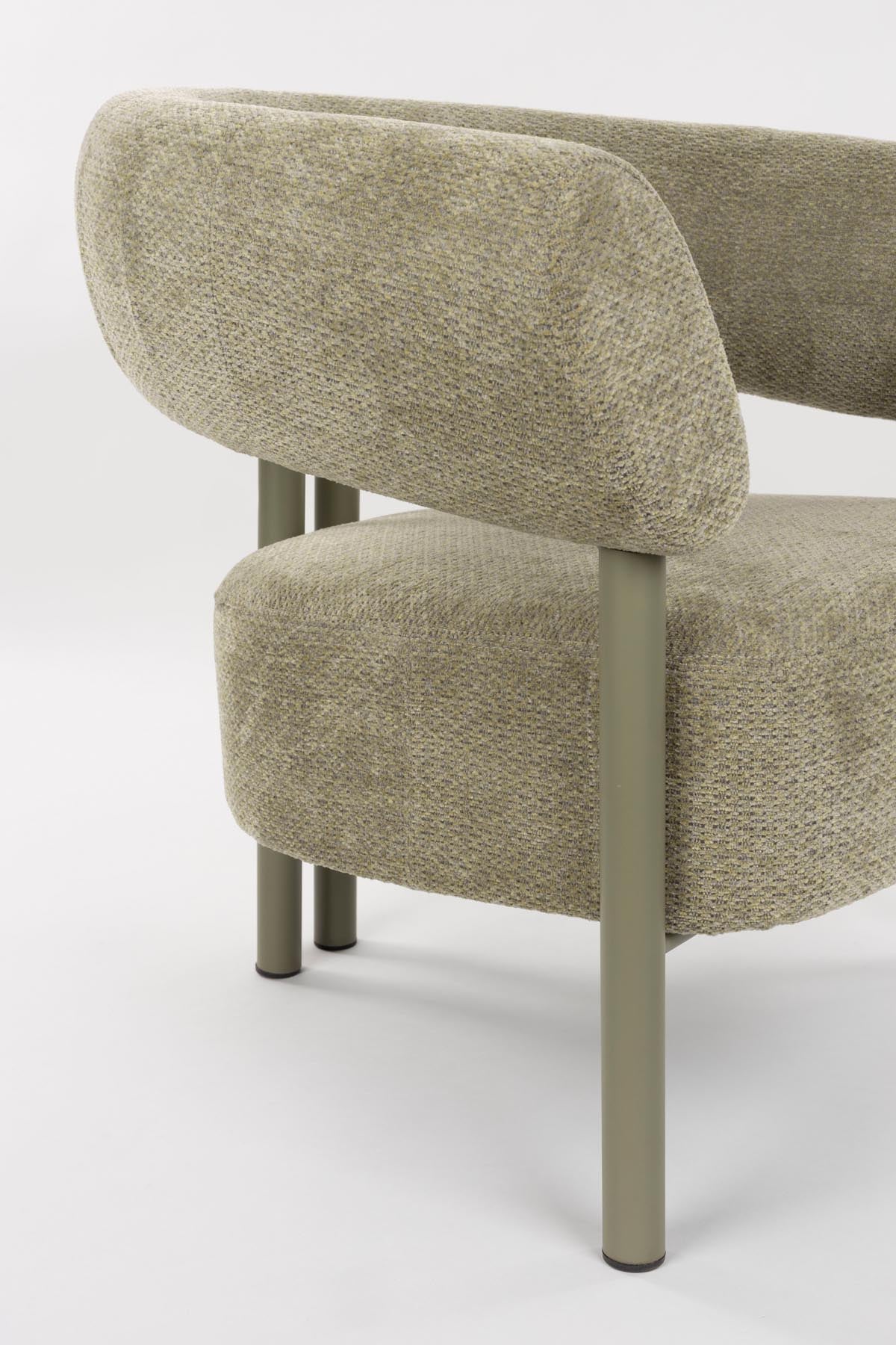 Sessel Heels in Grün präsentiert im Onlineshop von KAQTU Design AG. Sessel ist von Zuiver