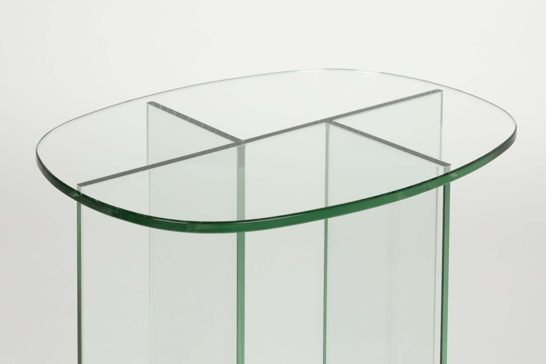 Beistelltisch Linea in Transparent präsentiert im Onlineshop von KAQTU Design AG. Beistelltisch ist von Zuiver