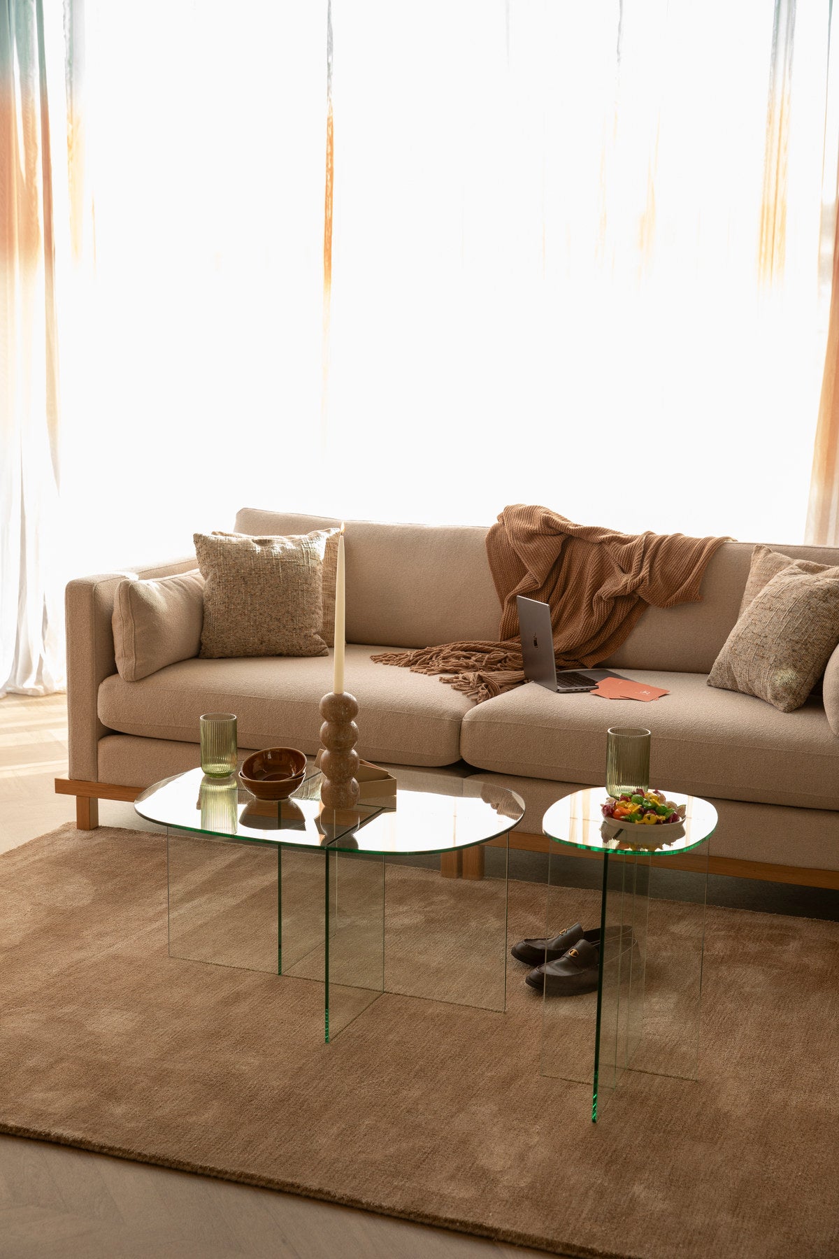 Beistelltisch Linea in Transparent präsentiert im Onlineshop von KAQTU Design AG. Beistelltisch ist von Zuiver