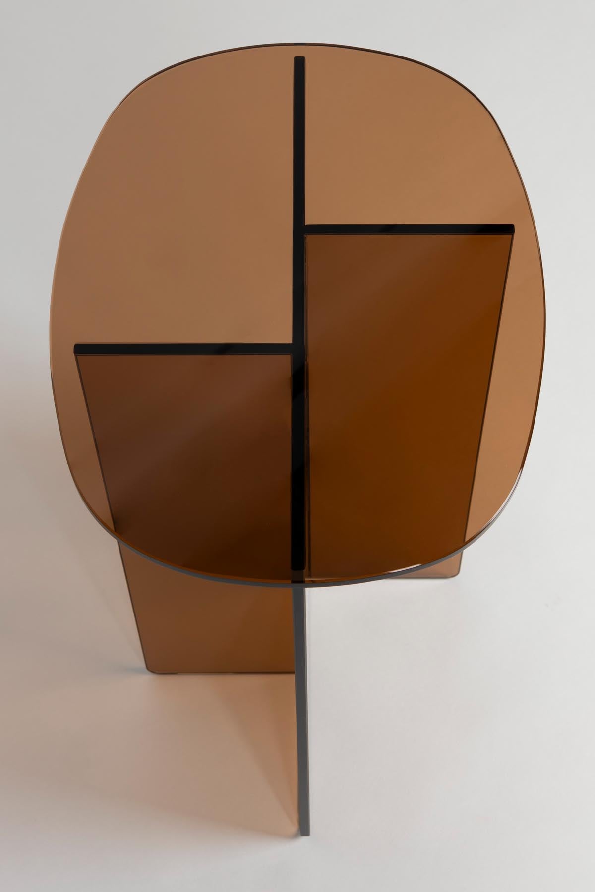 Beistelltisch Linea in Braun präsentiert im Onlineshop von KAQTU Design AG. Beistelltisch ist von Zuiver